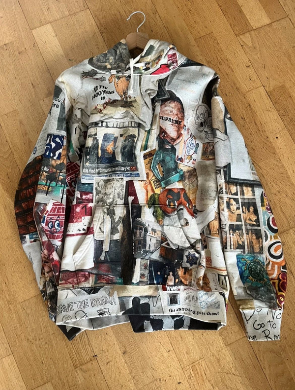 Supreme Dash Wall | Grailed