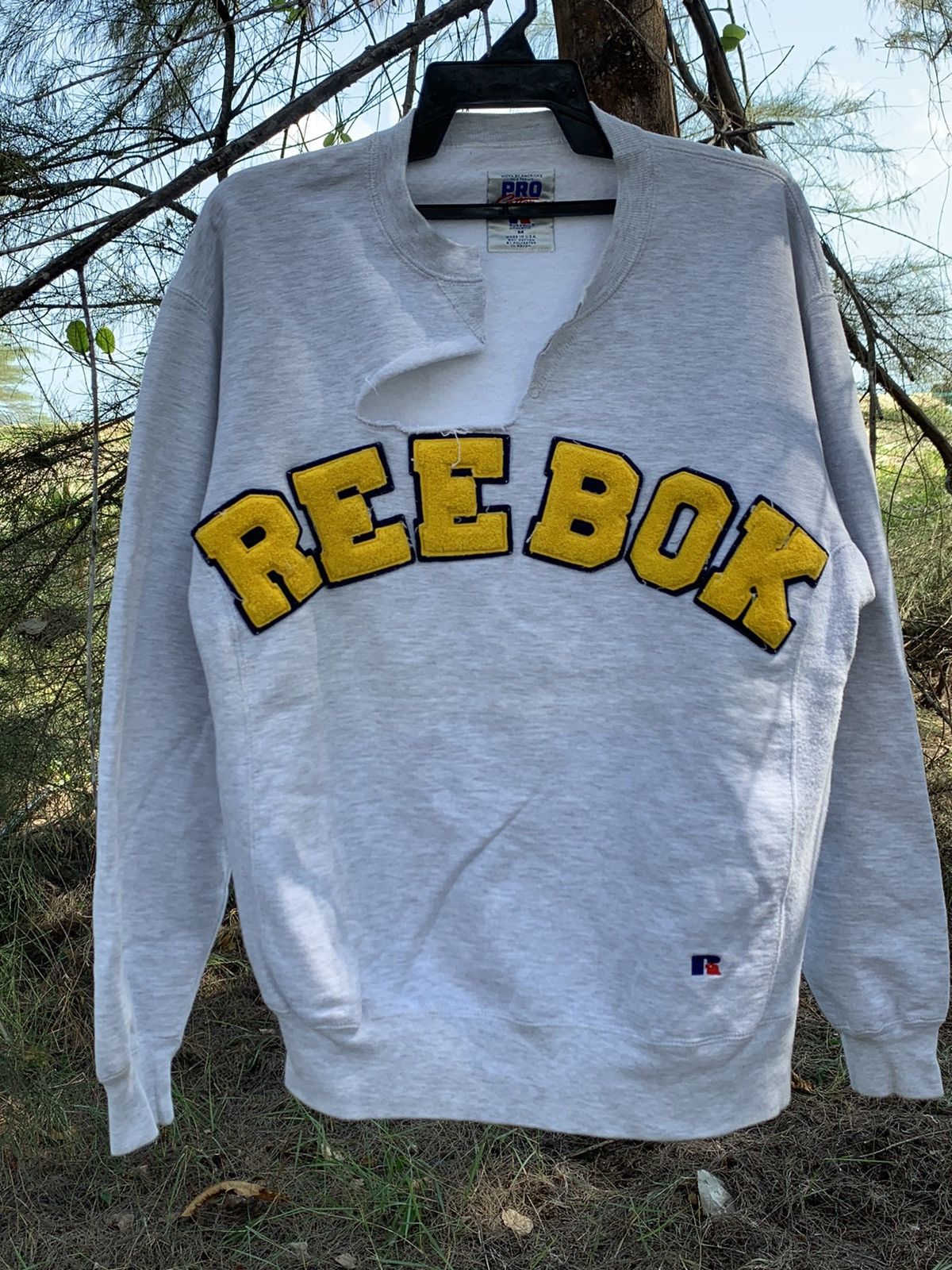 Reebok × Vintage Vintage Reebok Sweatshirt Distressed With Embroidery Logo Size US M / EU 48-50 / 2 - 7 Thumbnail