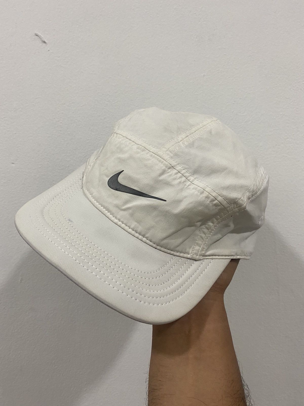 image of Nike Trail Hat in White, Men's