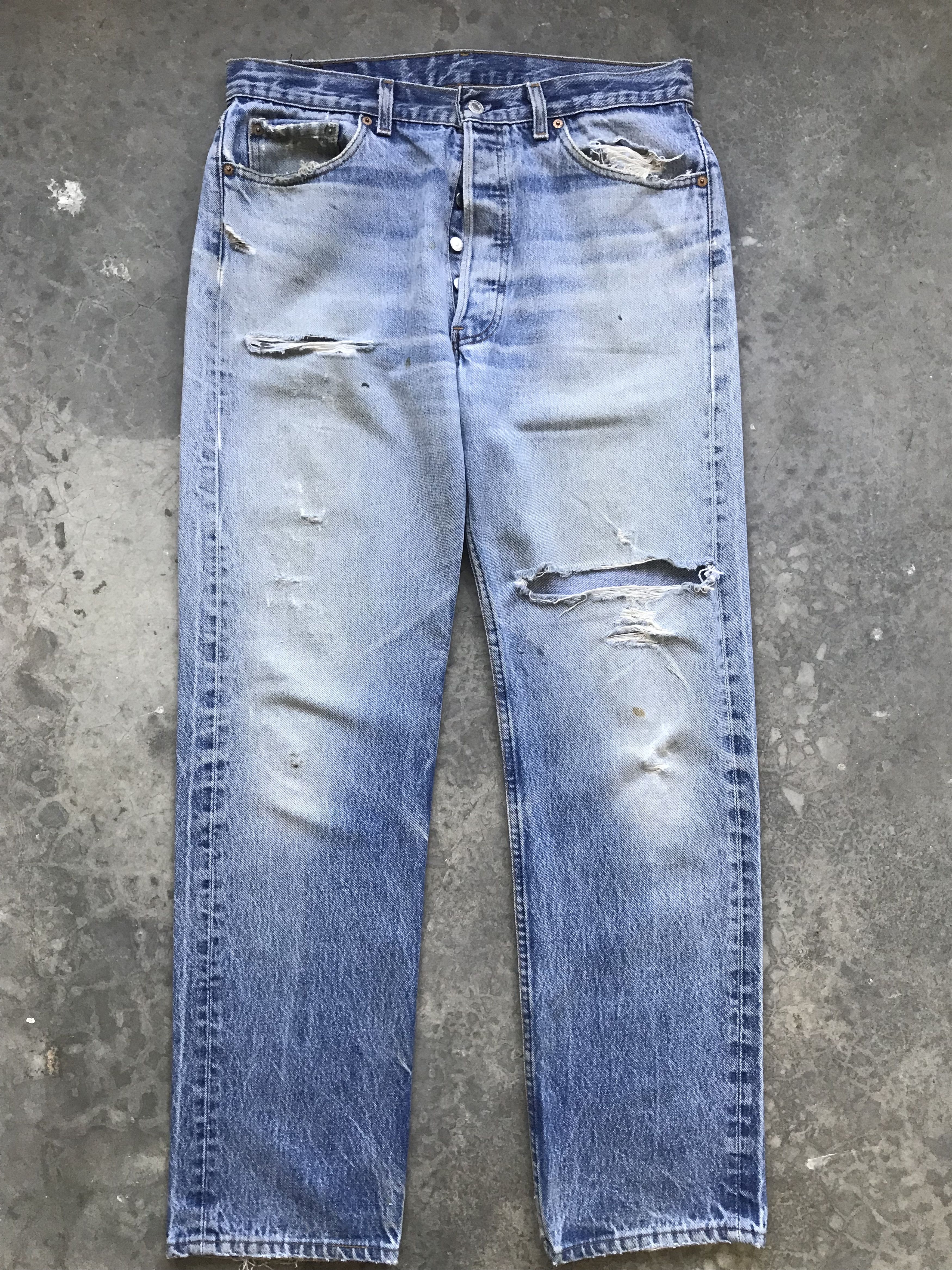 VLEV3 - Vintage 90s Levis 501xx USA Distresed Denim