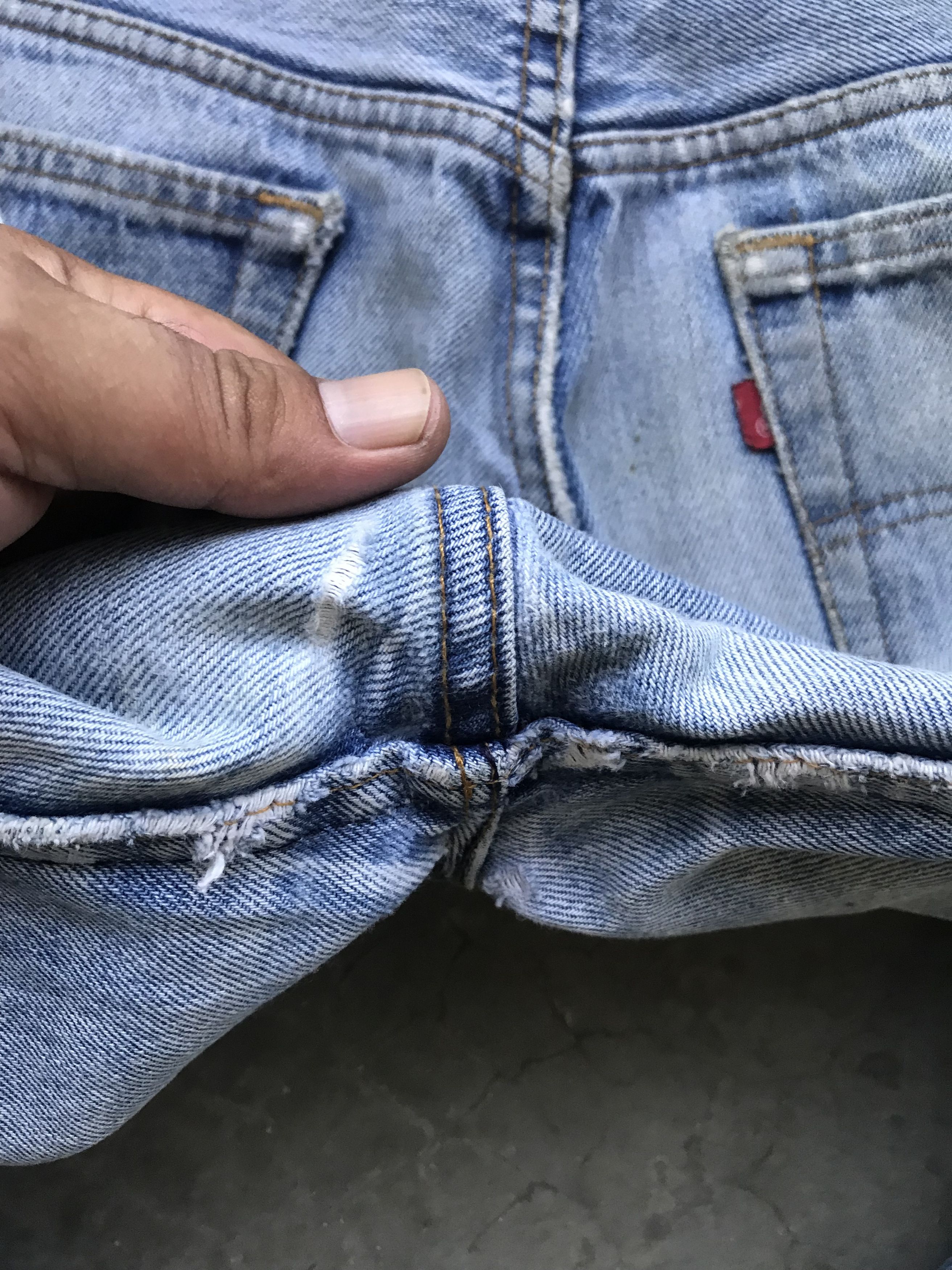 Levi's × Vintage VLEV3 - Vintage 90s Levis 501xx USA Distresed Denim Size US 33 - 16 Thumbnail