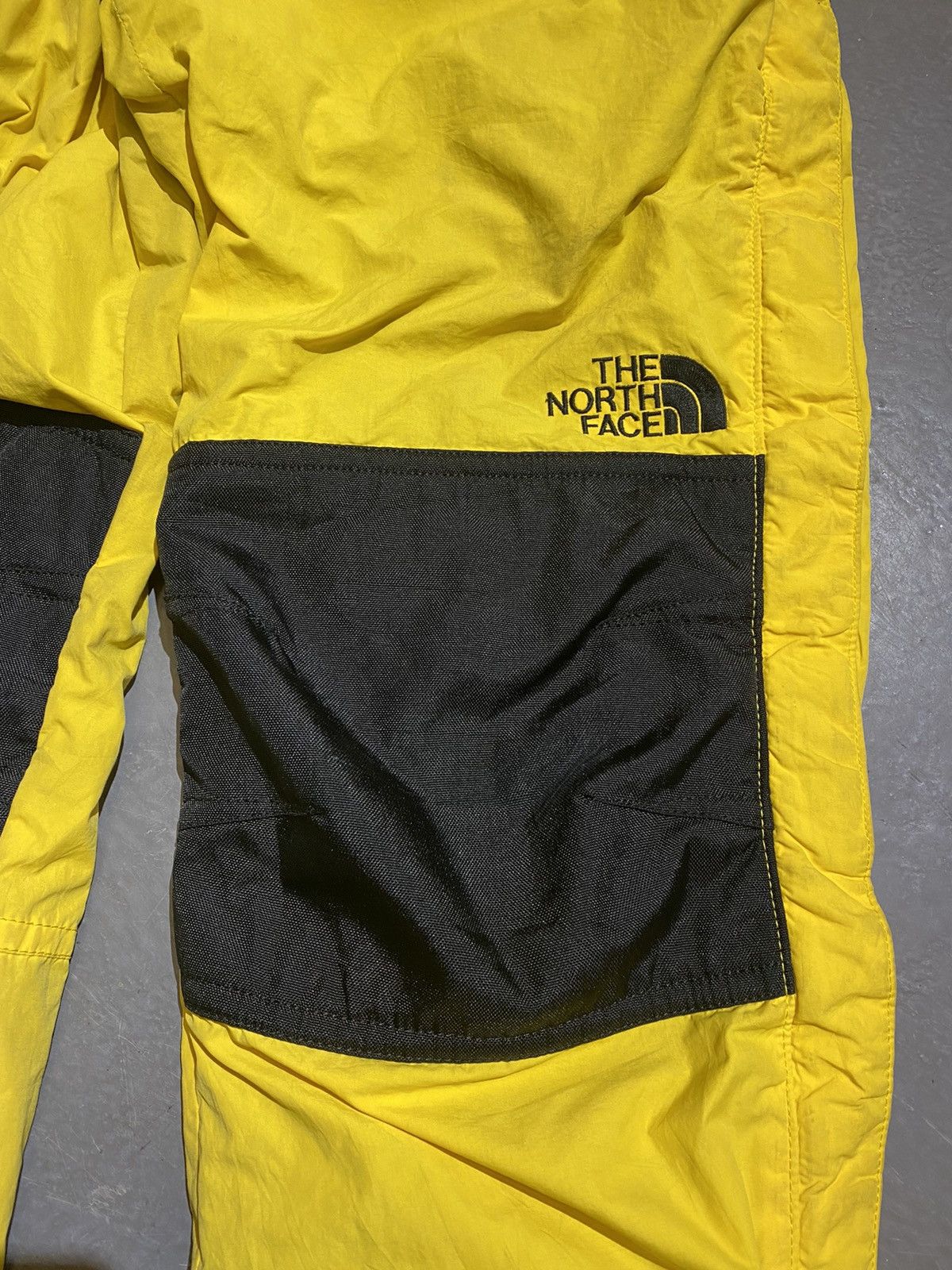 The North Face The North Face Ski Pants / Snowboard Pants Size US 33 - 7 Thumbnail