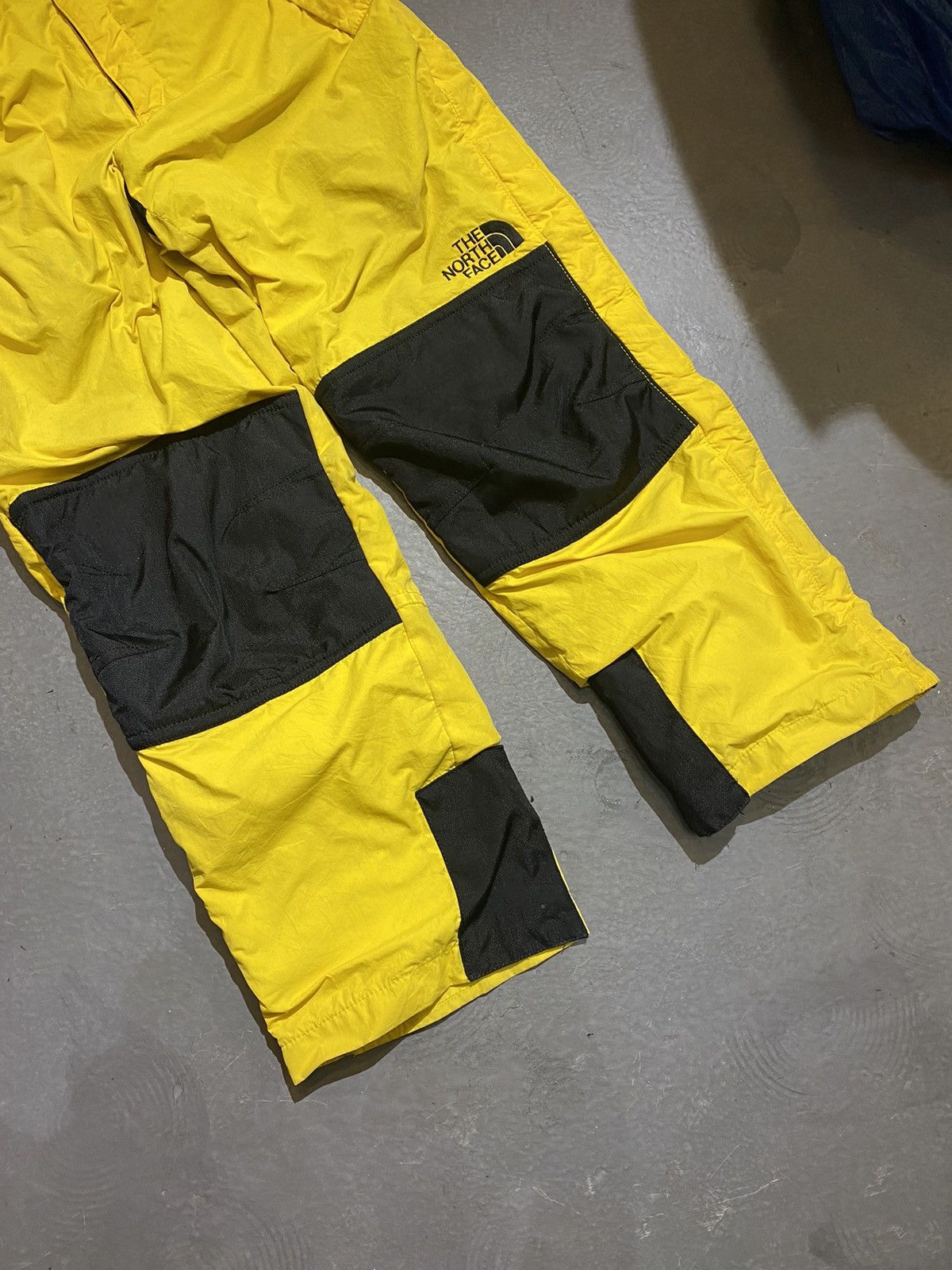The North Face The North Face Ski Pants / Snowboard Pants Size US 33 - 6 Thumbnail
