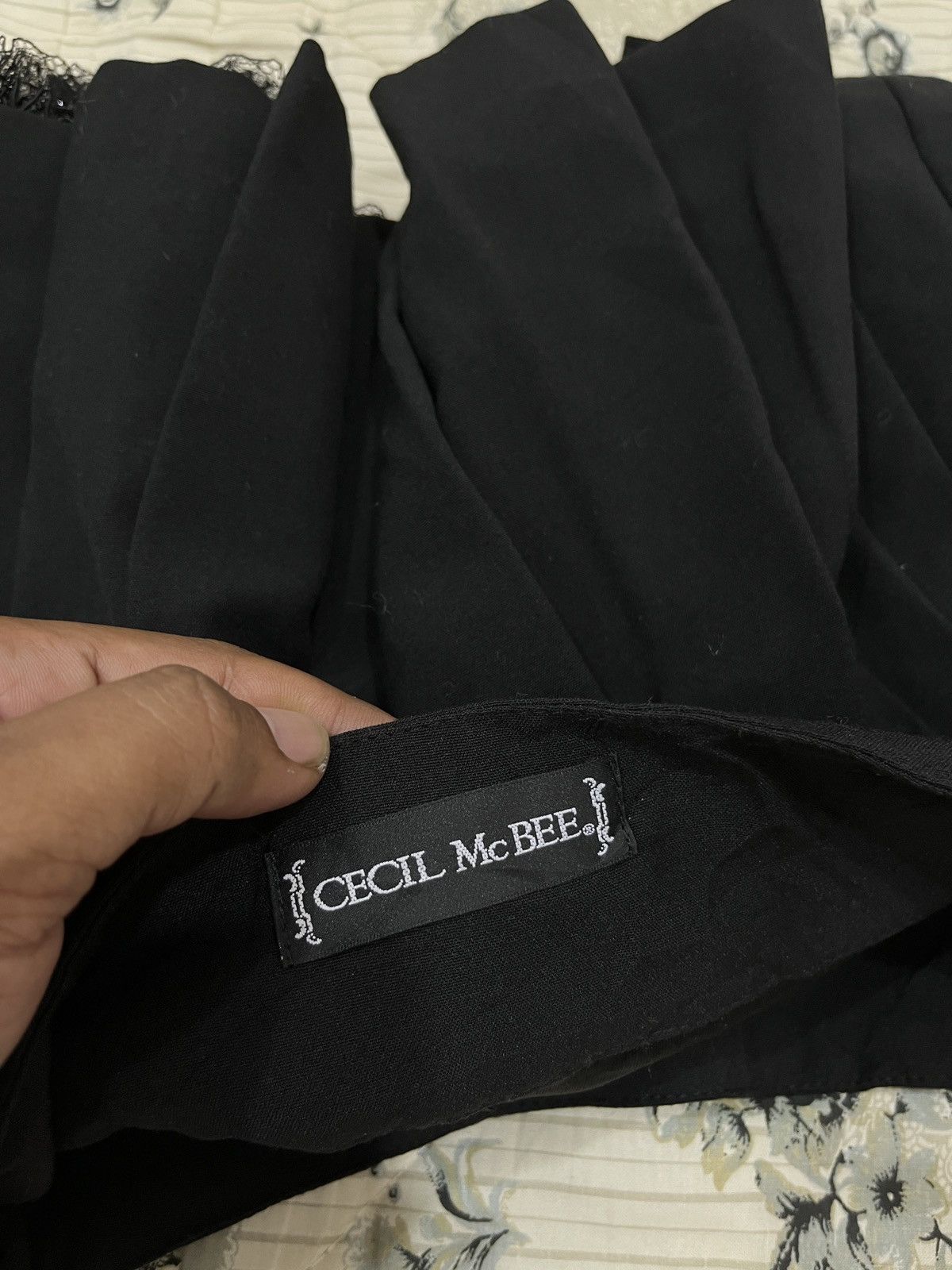Japanese Brand (Uuu). CECIL MCBEE JAPANESE HYPEBEAST SKIRTS Size 25" / US 0 / IT 36 - 7 Thumbnail