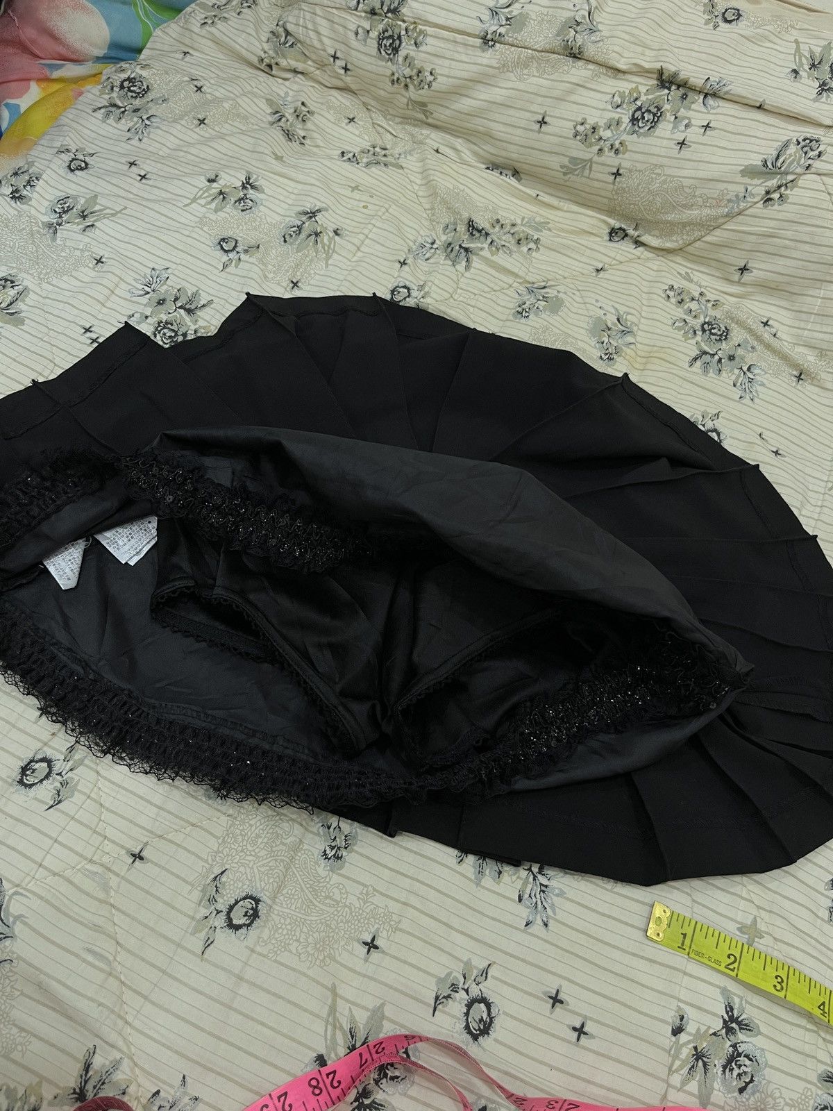 Japanese Brand (Uuu). CECIL MCBEE JAPANESE HYPEBEAST SKIRTS Size 25" / US 0 / IT 36 - 8 Thumbnail