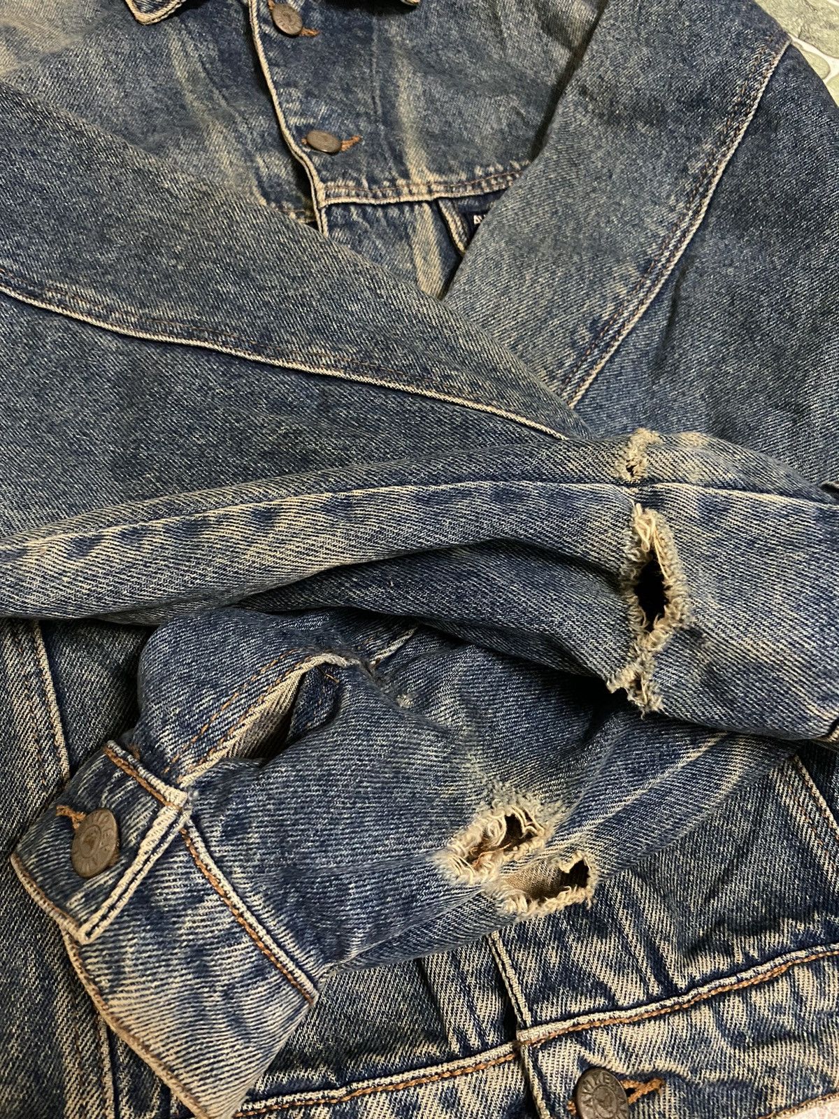 Avirex × Vintage ❗️Vintage Avirex Denim Distressed Workwear Jacket❗️ Size US M / EU 48-50 / 2 - 9 Thumbnail