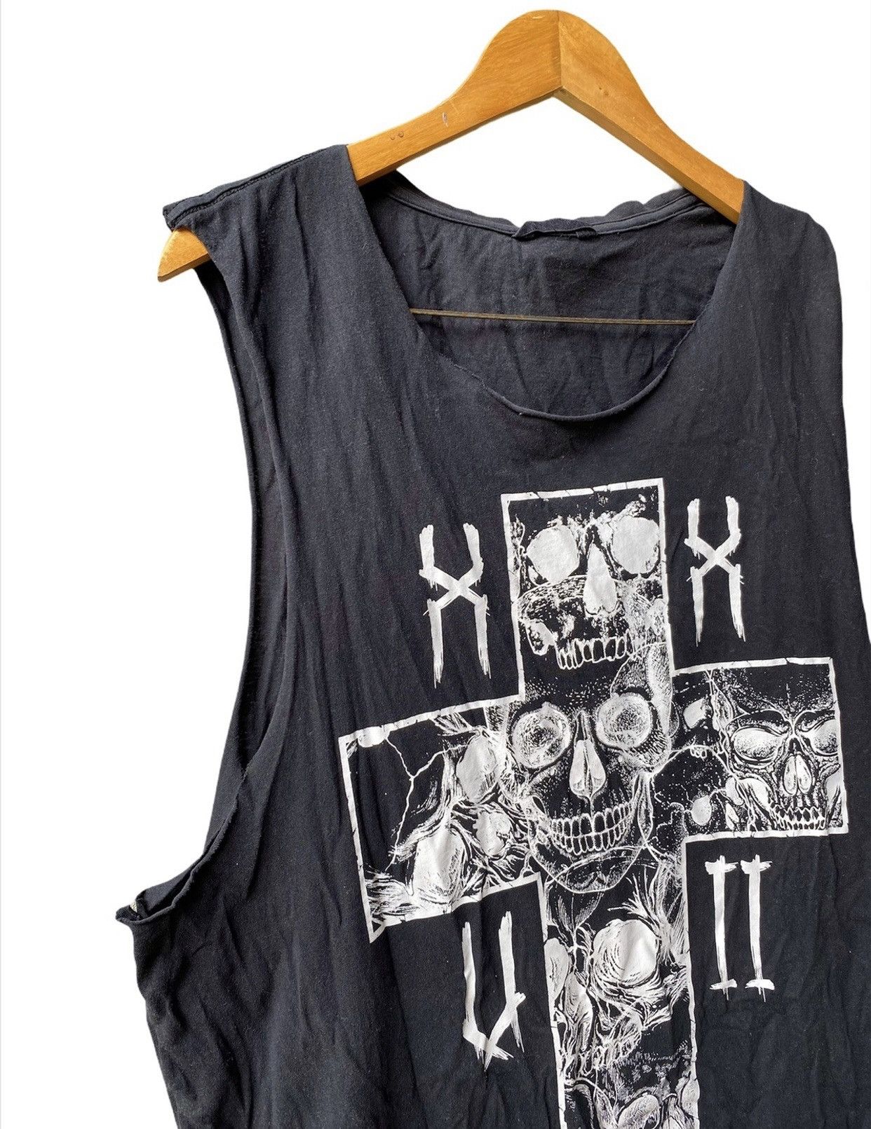 Japanese Brand × Seditionaries Skulls Singlet Tee Distressed Black Size US L / EU 52-54 / 3 - 2 Thumbnail