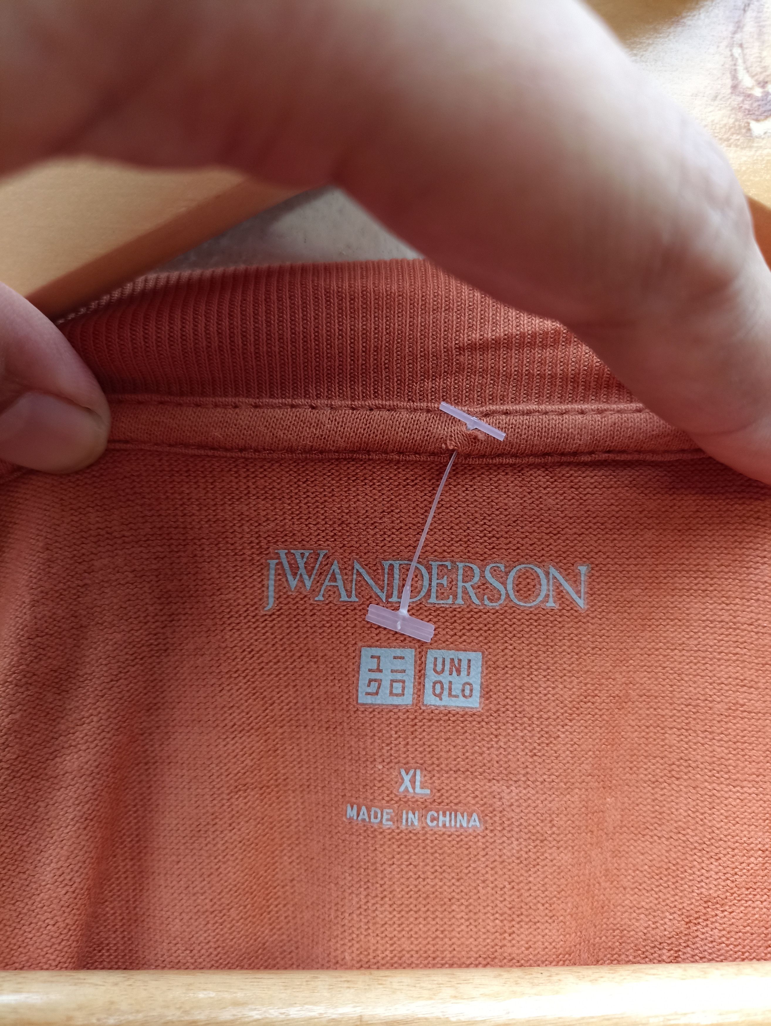 JW Anderson × Uniqlo Uniqlo X JW Anderson t shirt single pocket Size US XL / EU 56 / 4 - 4 Thumbnail