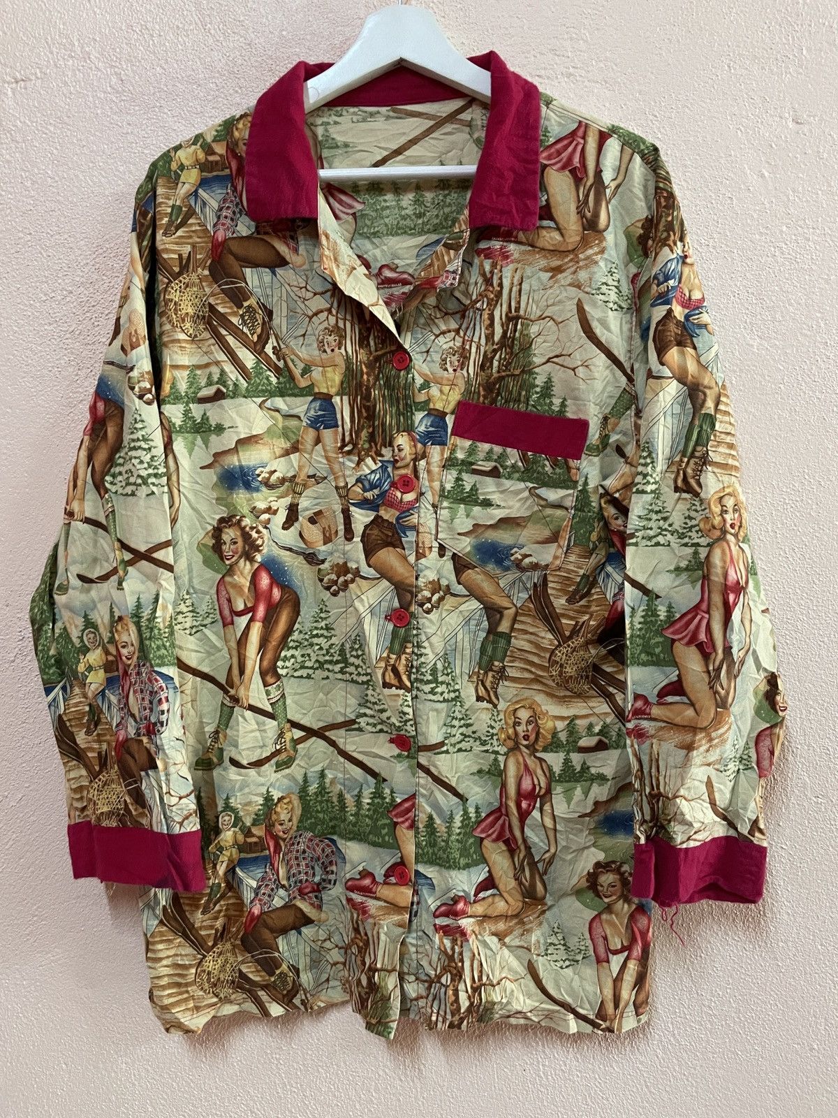Playboy Vintage All Over printed Aloha paradise Girl Hippies fashion Size US M / EU 48-50 / 2 - 1 Thumbnail