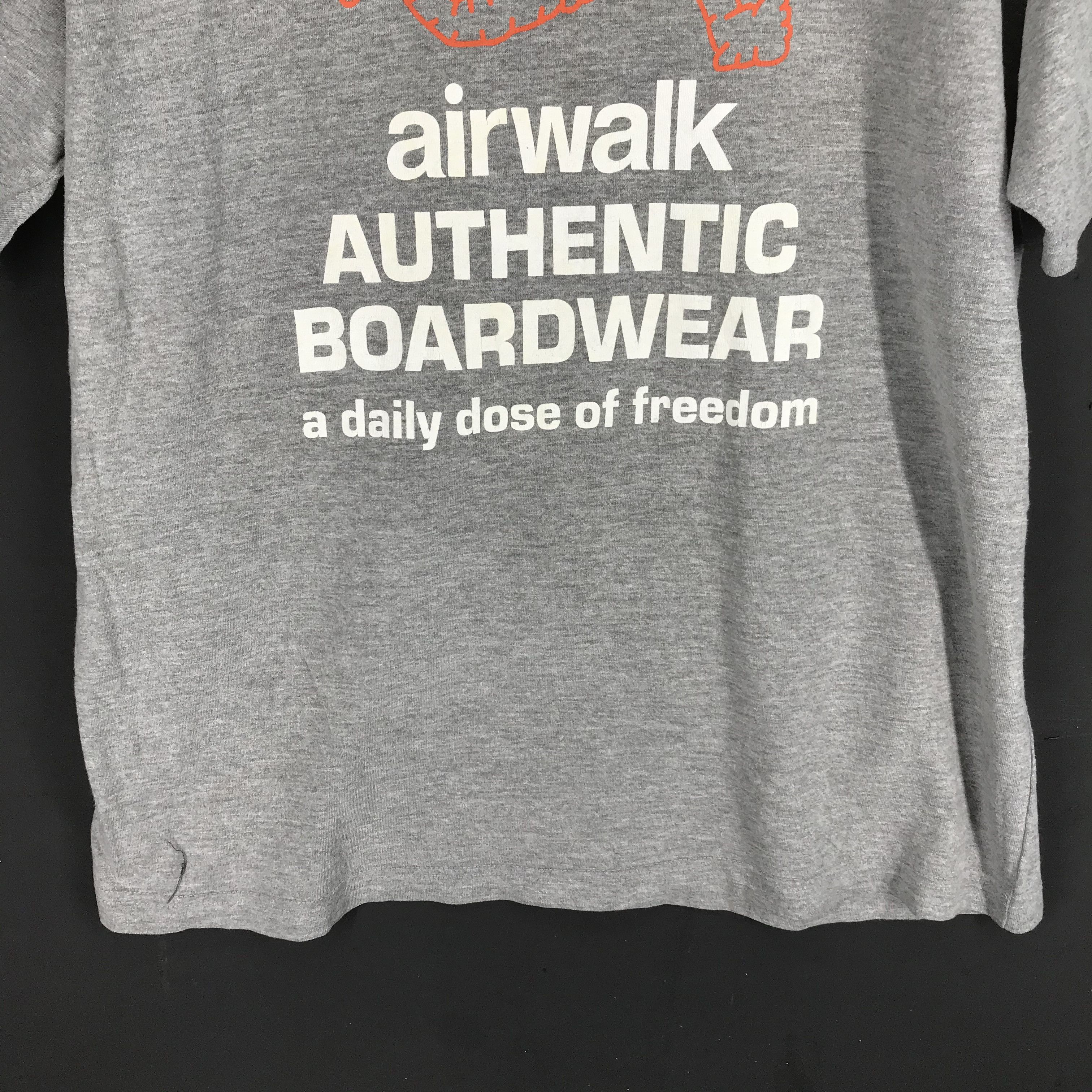 Airwalk AIRWALK AUTHENTIC BOARDWEAR Crew Neck T Shirt #2377-82 Size US M / EU 48-50 / 2 - 4 Thumbnail