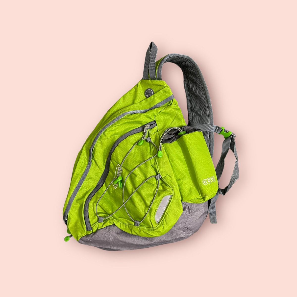 VINTAGE COLEMAN TRAVEL/OUTDOOR BODYBAG