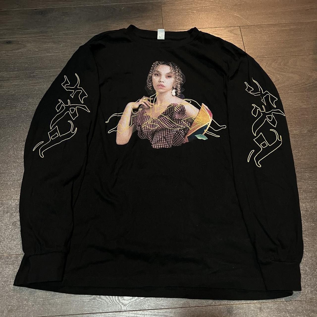 Band Tees Classic fka twigs Magdalene tour long sleeve t shirt 2019 Size US XL / EU 56 / 4 - 2 Thumbnail