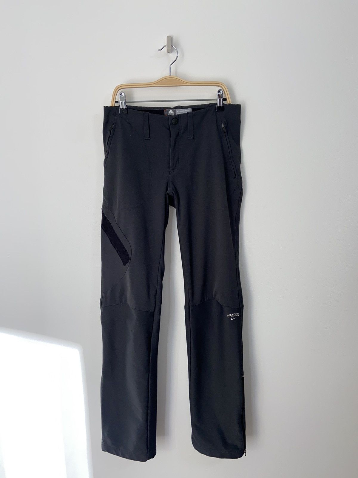 Nike Nike ACG Women’s Pant Softshell Size 28" / US 6 / IT 42 - 1 Thumbnail