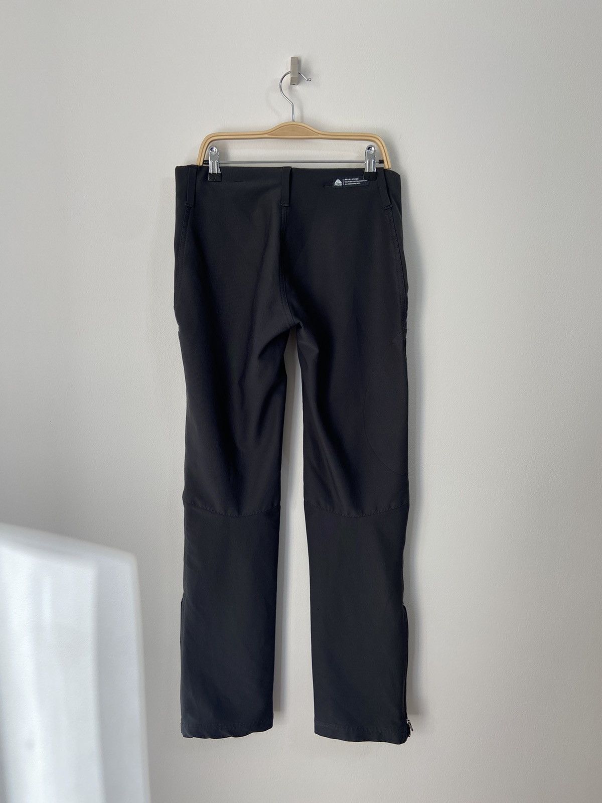 Nike Nike ACG Women’s Pant Softshell Size 28" / US 6 / IT 42 - 16 Thumbnail