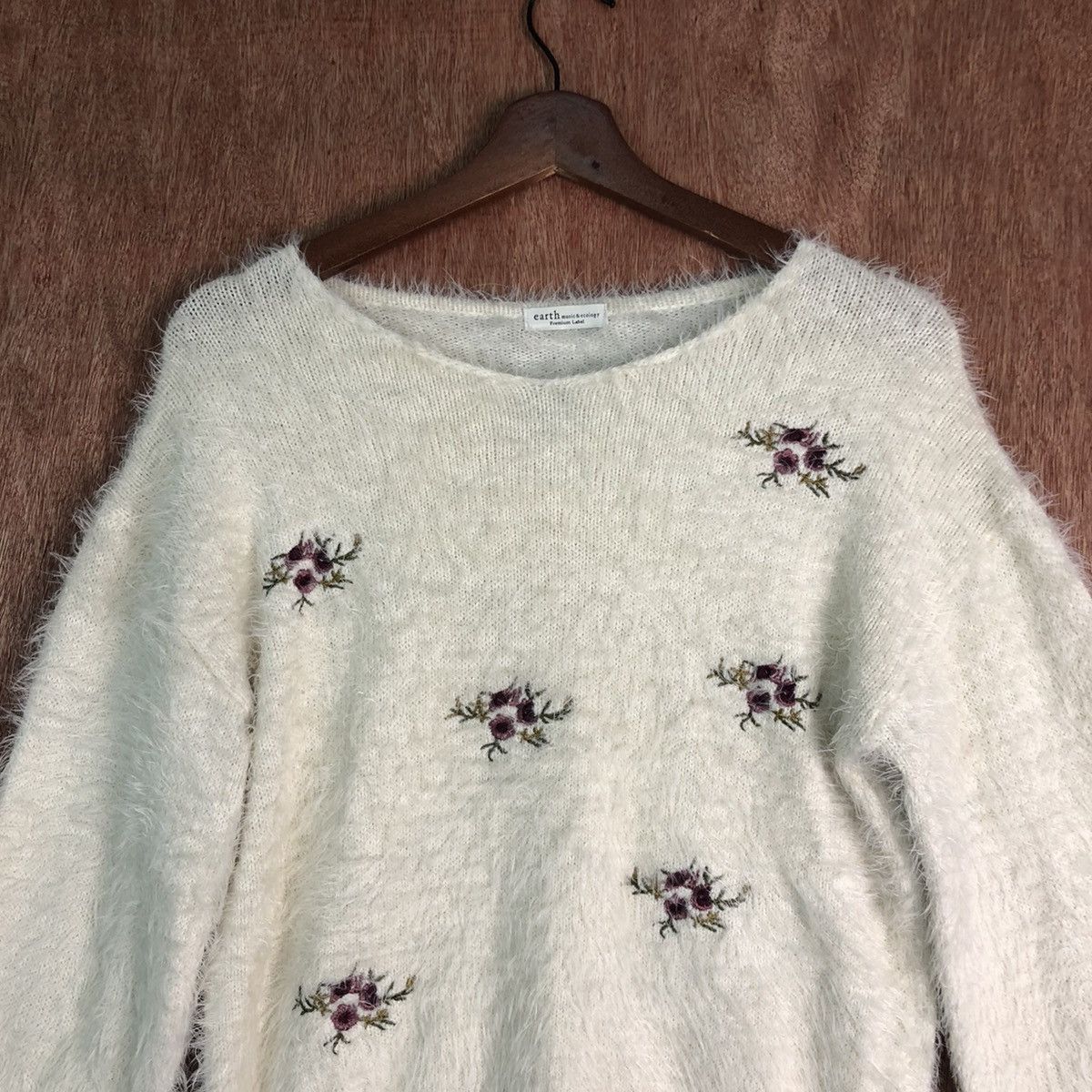 Homespun Knitwear × Japanese Brand DLL Earth Music & Ecology White shaggy Mohair Knitwear #c226 Size US S / EU 44-46 / 1 - 2 Thumbnail