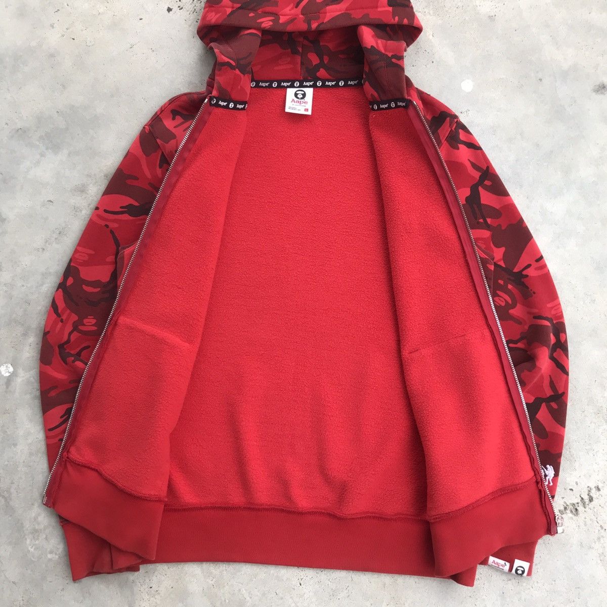 Aape Aape by Bathing Ape 2013 Red Camouflage CNY Hoodie Zipper Size US M / EU 48-50 / 2 - 5 Thumbnail