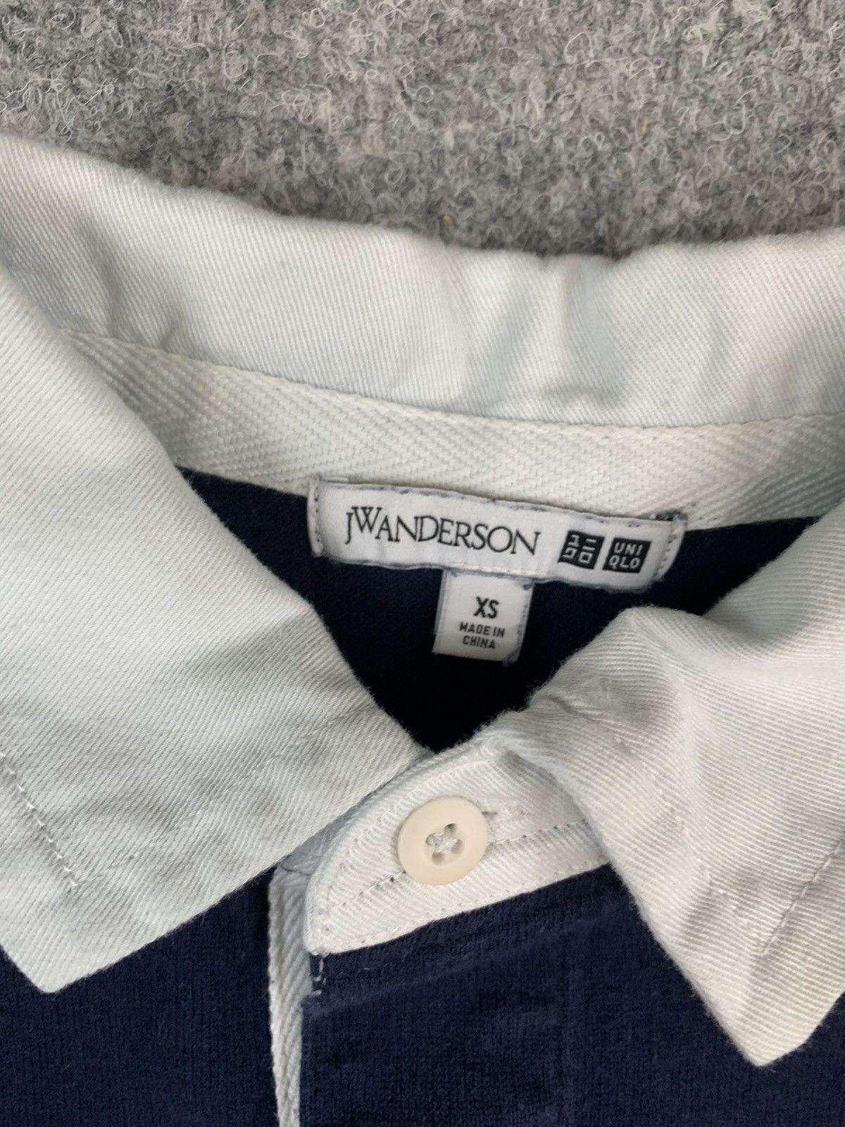 JW Anderson × Uniqlo JWanderson x Uniqlo long sleeve Size US XS / EU 42 / 0 - 4 Thumbnail