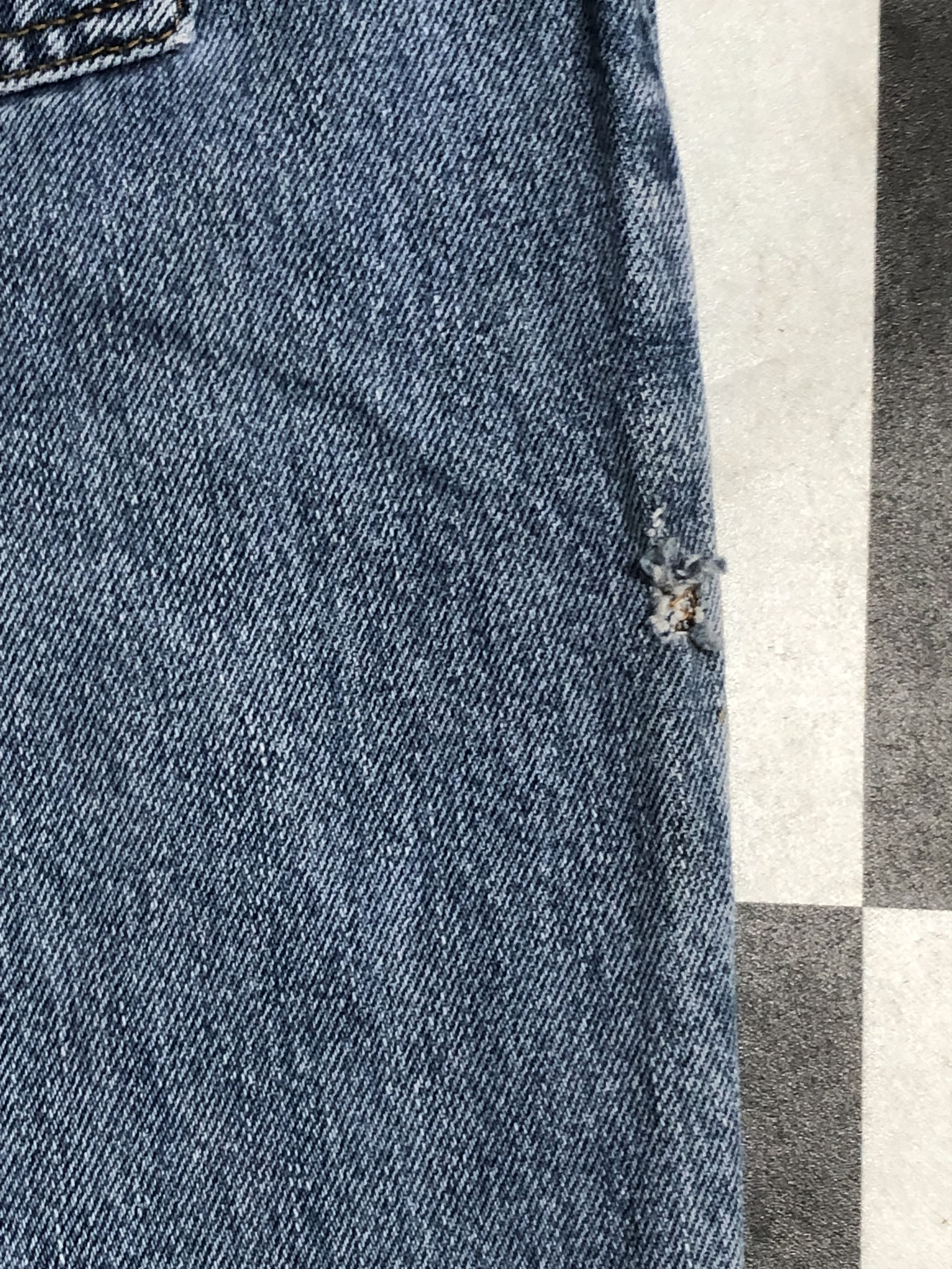 Levi's Vintage Levis 550 Relaxed Tapered Jeans L562 Size US 30 / EU 46 - 10 Thumbnail