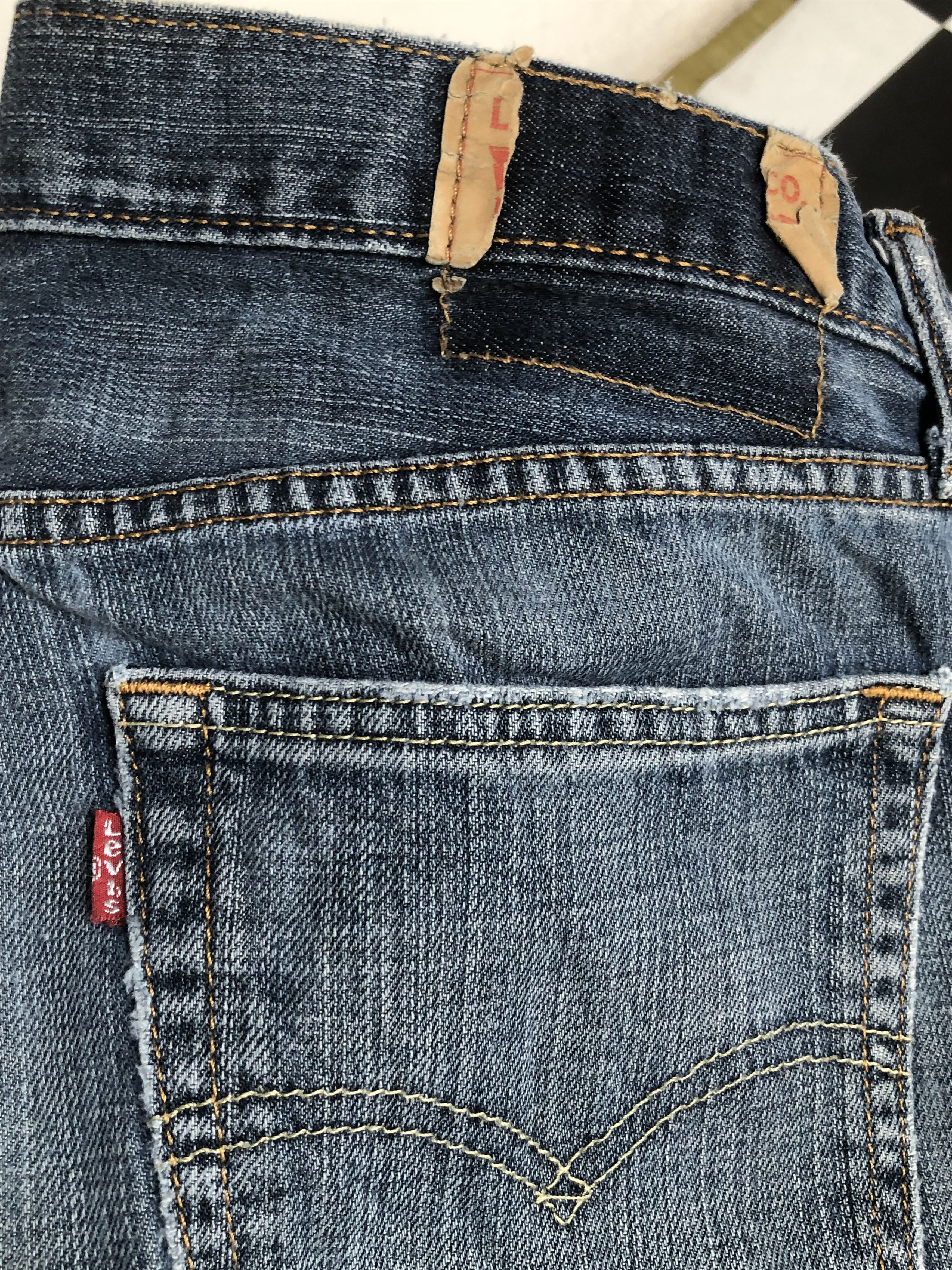 Levi's Vintage Levis 559 Relaxed Fit Jeans - L579 Size US 33 - 8 Thumbnail