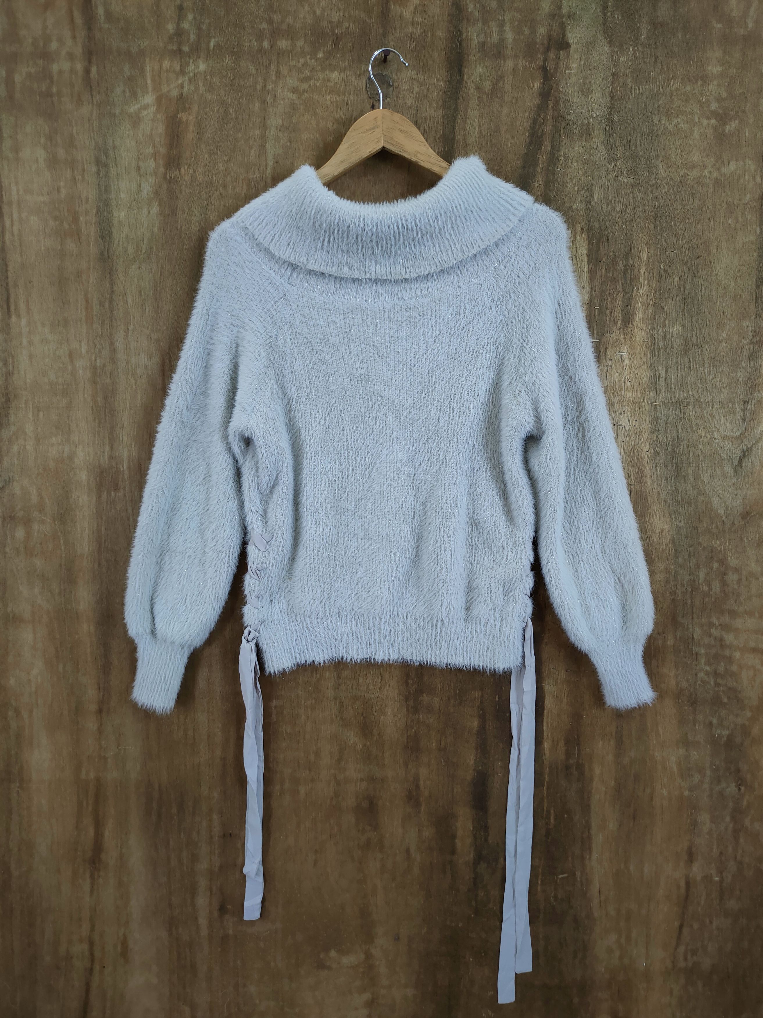 image of Aran Isles Knitwear x Mink Fur Coat Axes Mohair Shag Shaggy Soft Fur Winter Knitwear 46-993 in Silv