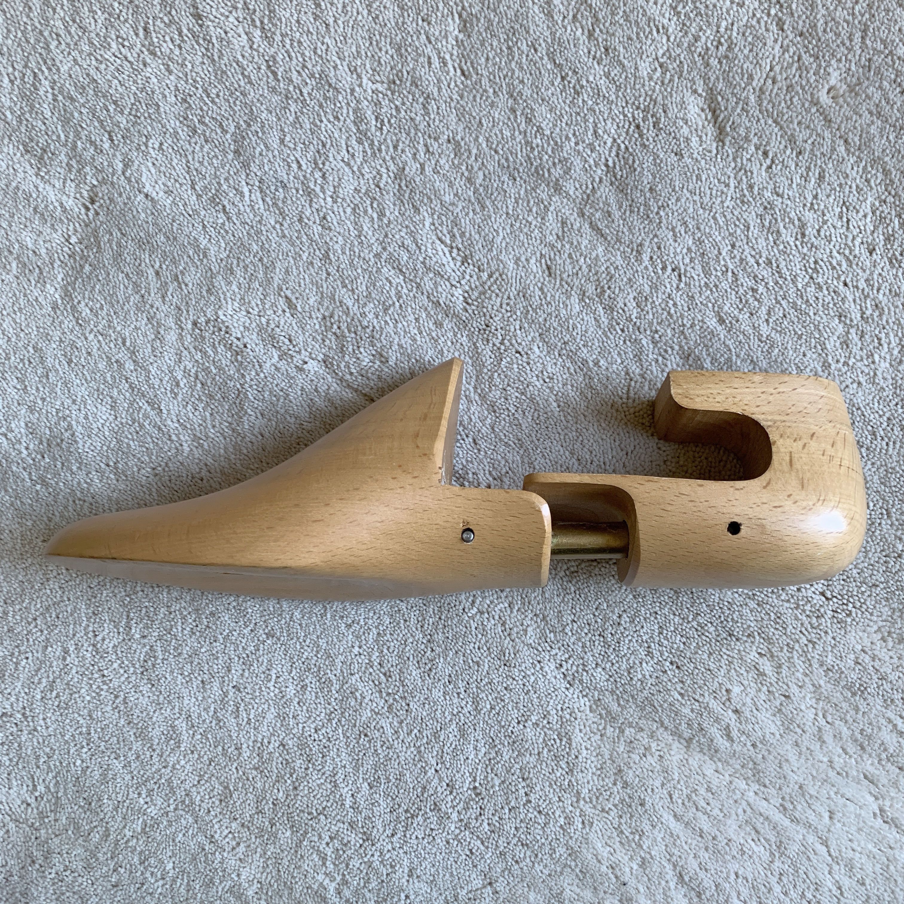 Other DAVID & JOAN Beechwood MEN'S SHOE TREES Size 8 UK | 9 US Size ONE SIZE - 4 Thumbnail