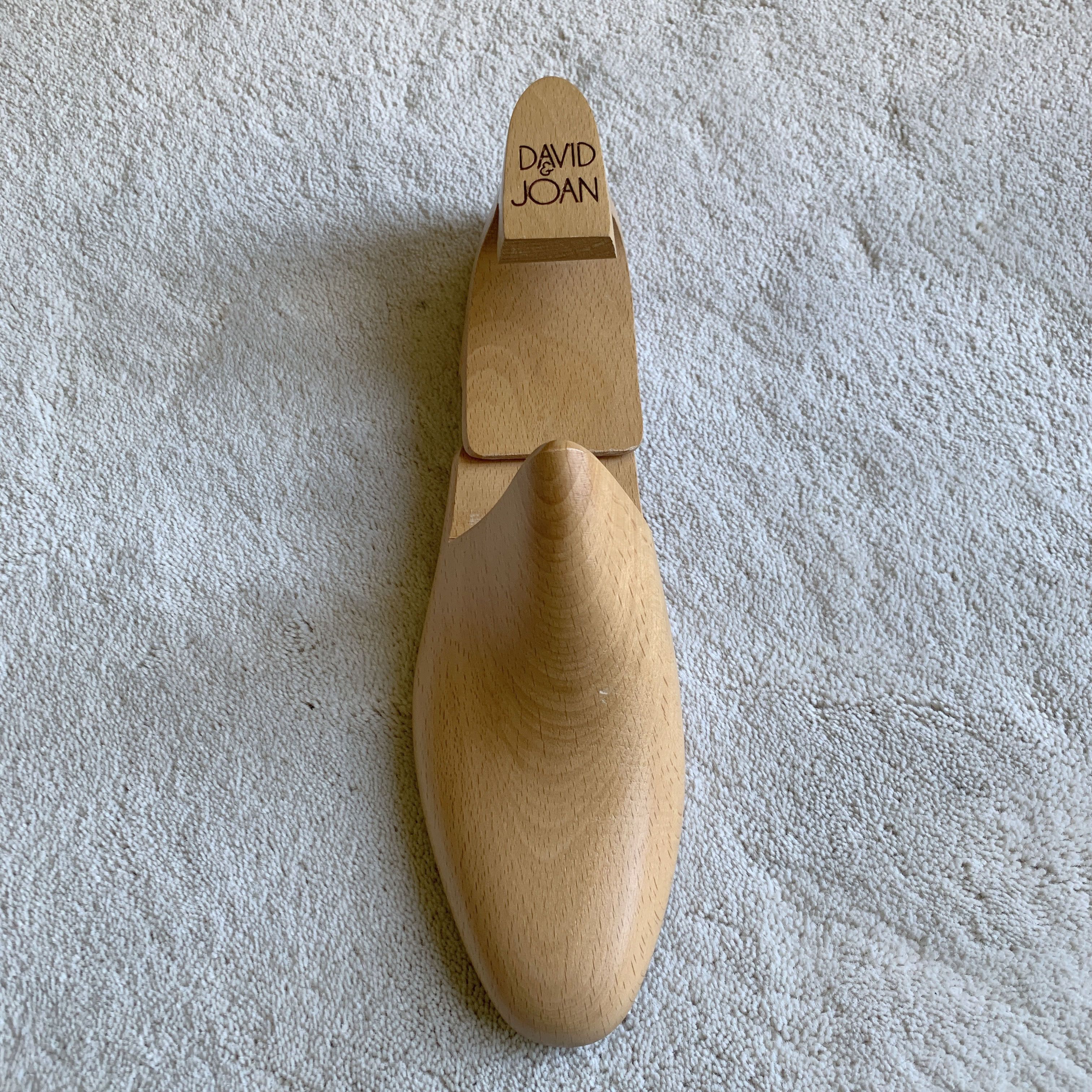 Other DAVID & JOAN Beechwood MEN'S SHOE TREES Size 8 UK | 9 US Size ONE SIZE - 3 Thumbnail