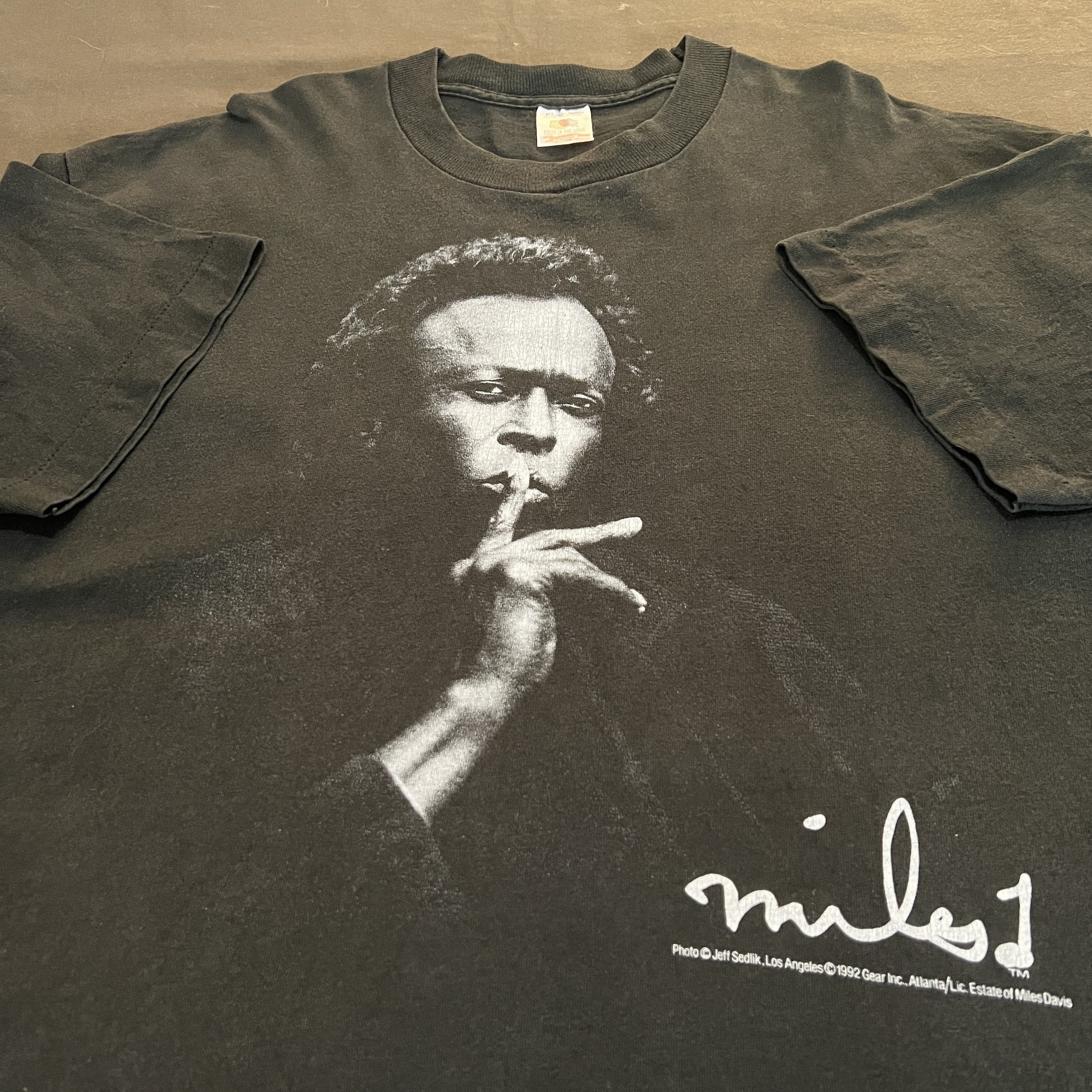 Vintage 90s Miles Davis By Jeff Sedlik portraits Jazz Tee XL Faded Size US XL / EU 56 / 4 - 3 Thumbnail