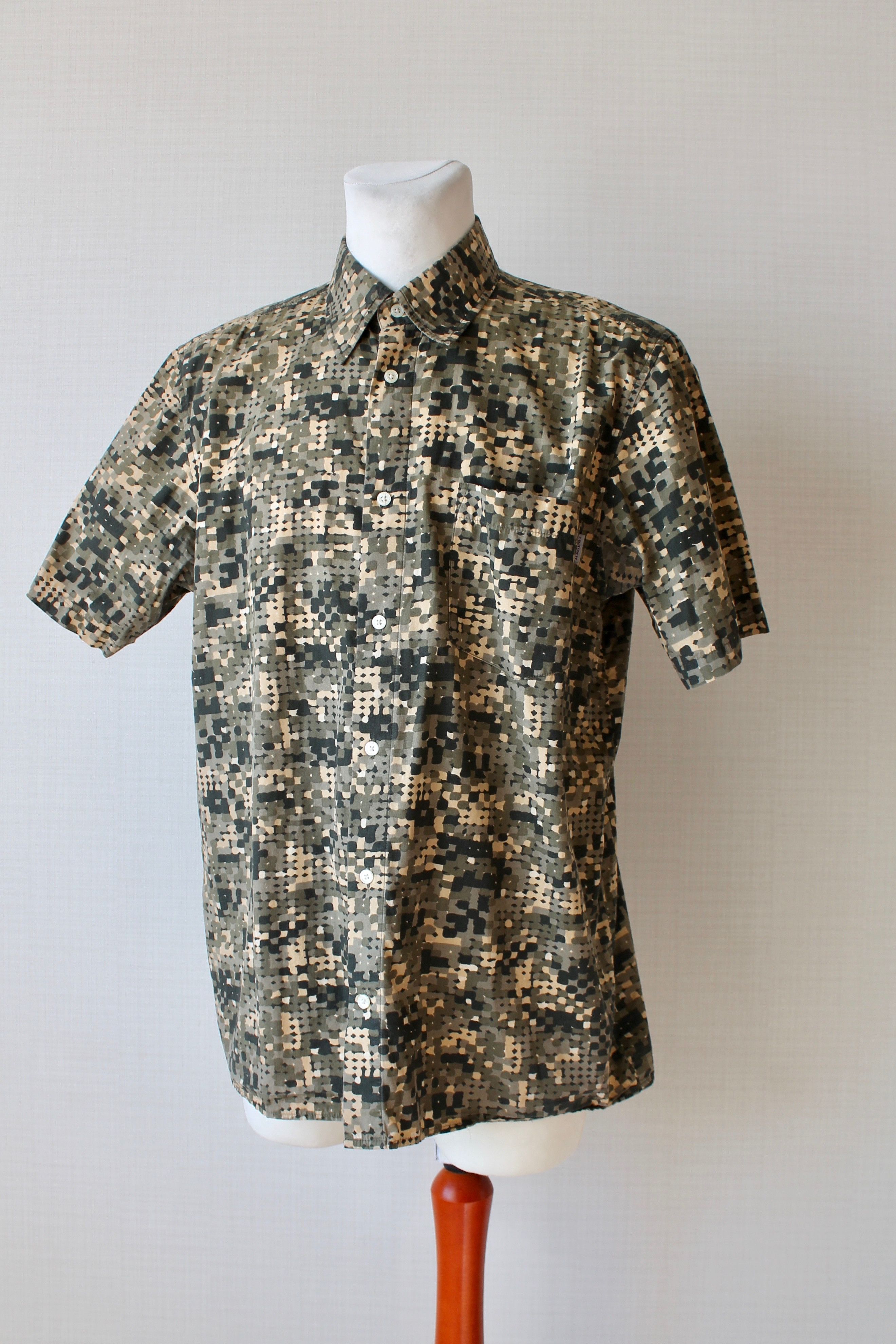 Carhartt VINTAGE! Carhartt Camo Shirt Short Sleeve XL Size US XL / EU 56 / 4 - 12 Thumbnail
