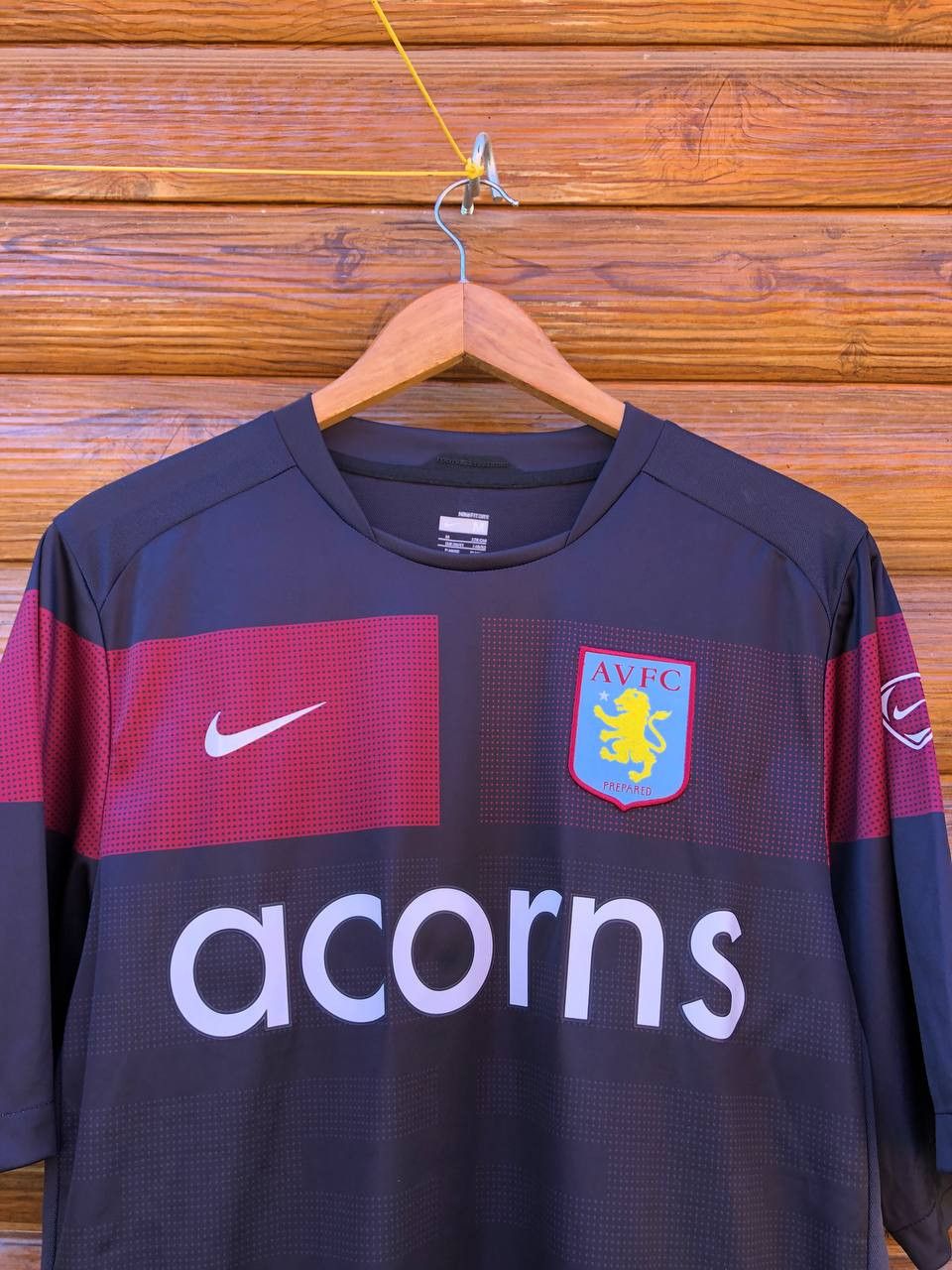 Nike × Vintage Nike Men Aston Villa home Football Soccer Shirt Size US M / EU 48-50 / 2 - 2 Thumbnail