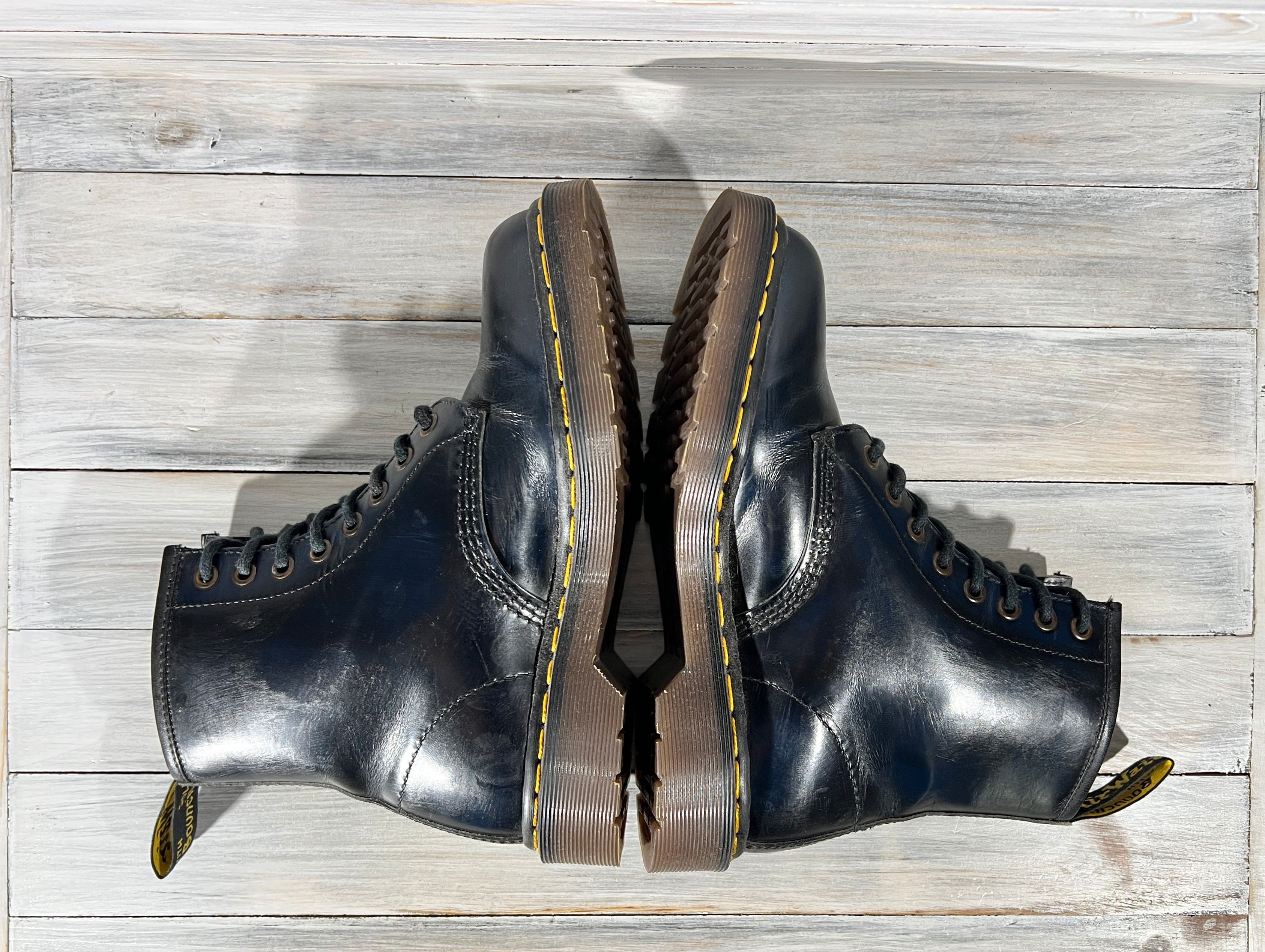 Dr. Martens Dr.Martens 1460 Made In England Unisex Leather Boots Casual Size US 6.5 / EU 39-40 - 21 Thumbnail