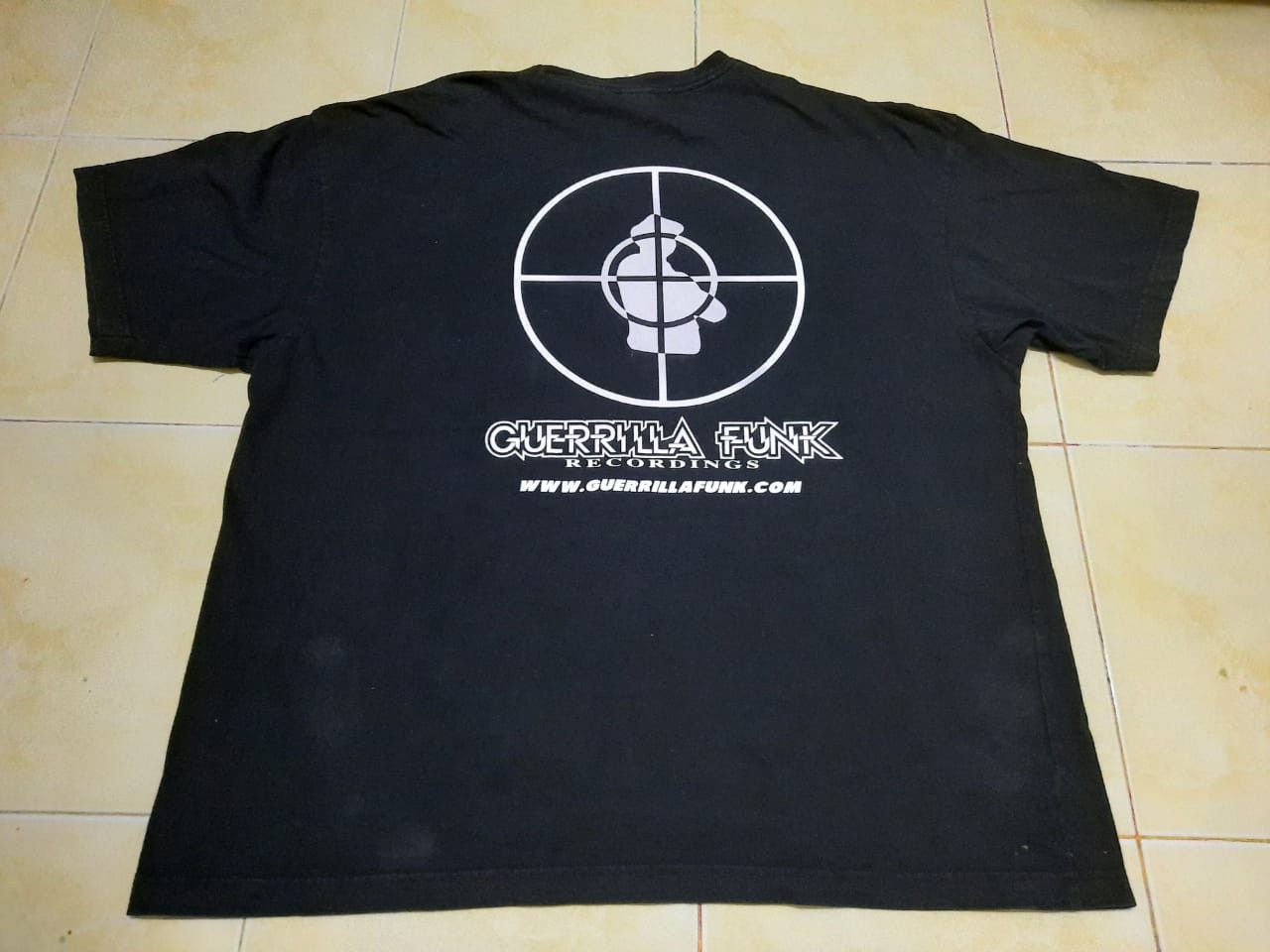 Public Enemy × Vintage Vintage Public Enemy Rap Pop Music Tee Size US XXL / EU 58 / 5 - 2 Thumbnail