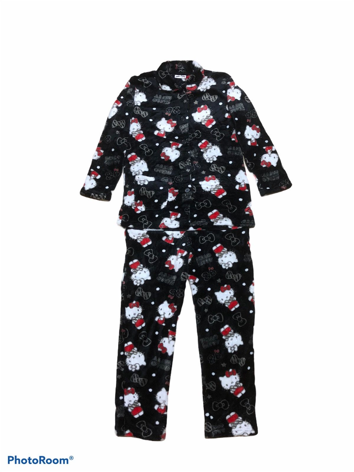 PYJAMAS HELLO KITTY JAPAN ICONIC FICTION YUKO SHIMIZU
