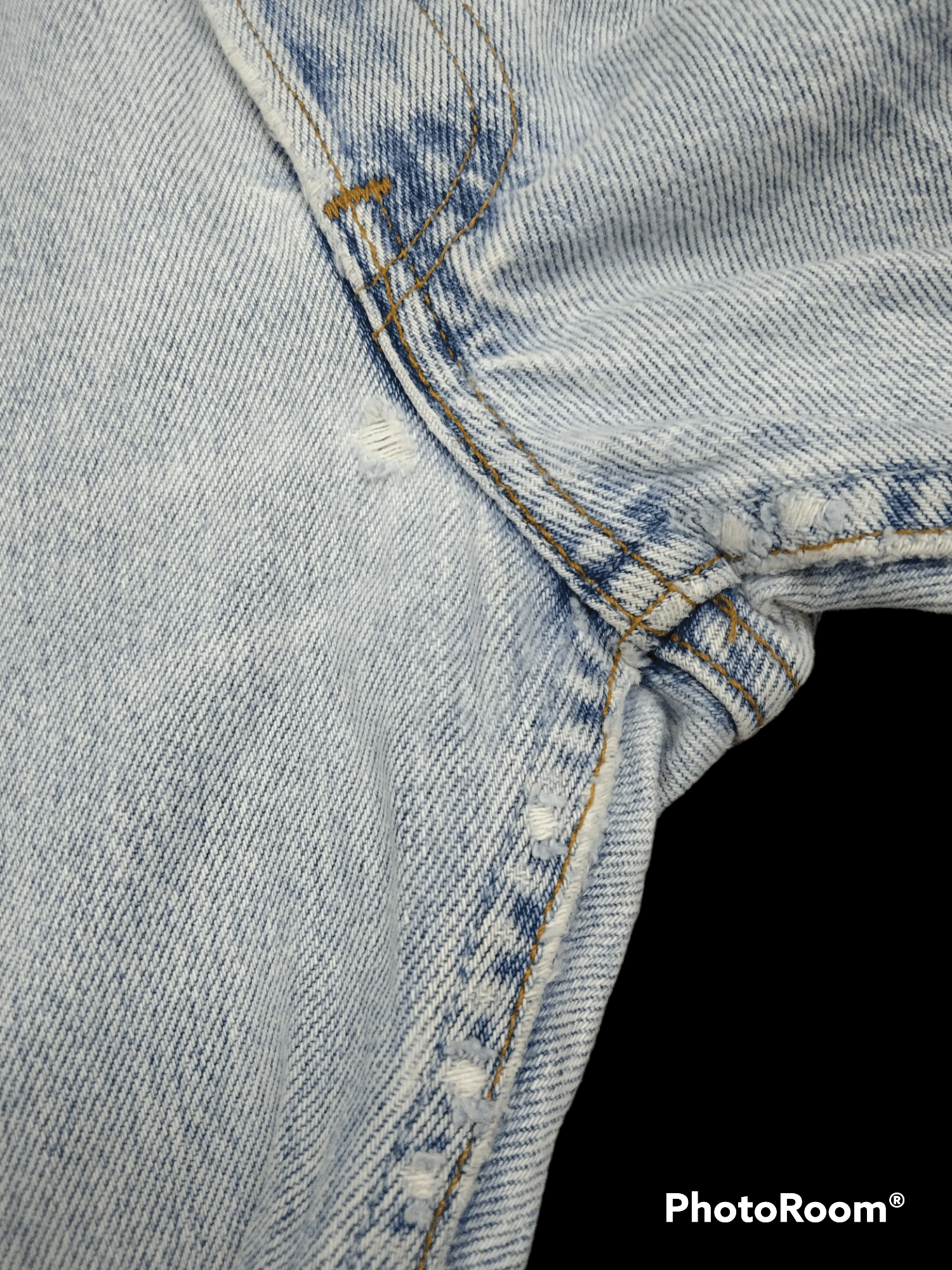 THRASH RIPED VINTAGE 90s LEVIS 501 DENIM PANTS