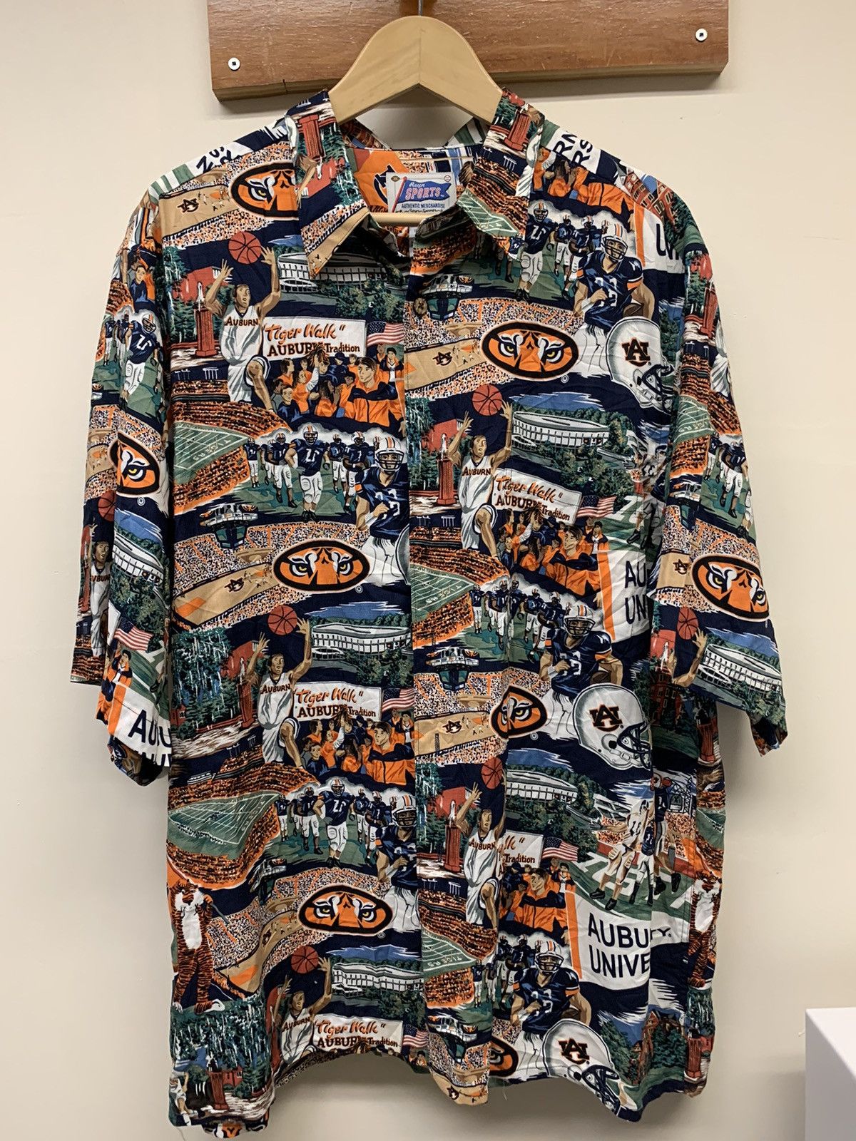 BUNDLE AUBURN VINTAGE SHIRT short sleeve button up & jersy
