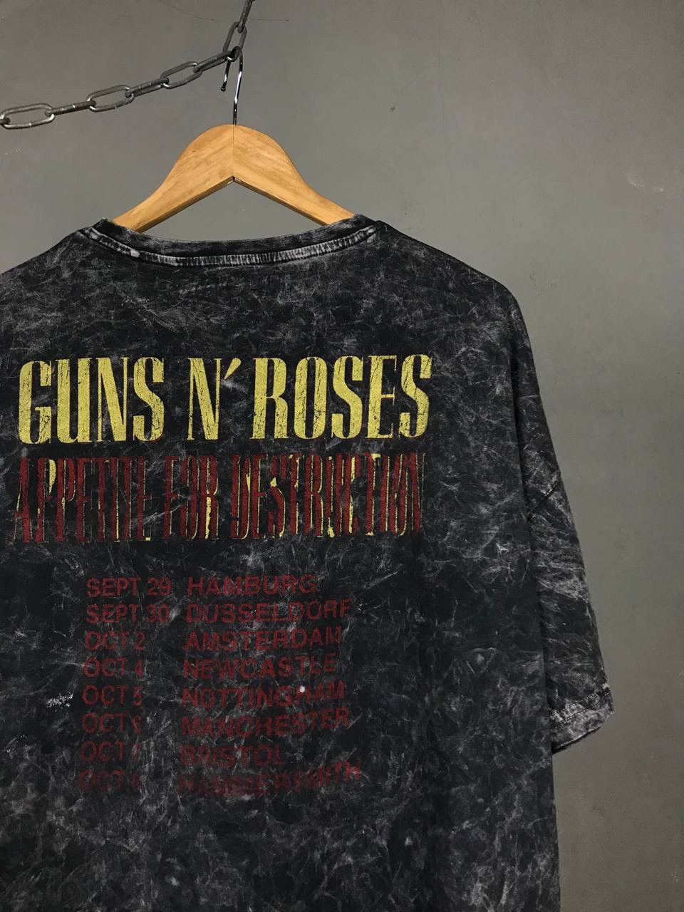 Band Tees × Guns N' Roses × Vintage Guns N Roses vintage rock band overprinted tee Size US L / EU 52-54 / 3 - 6 Thumbnail