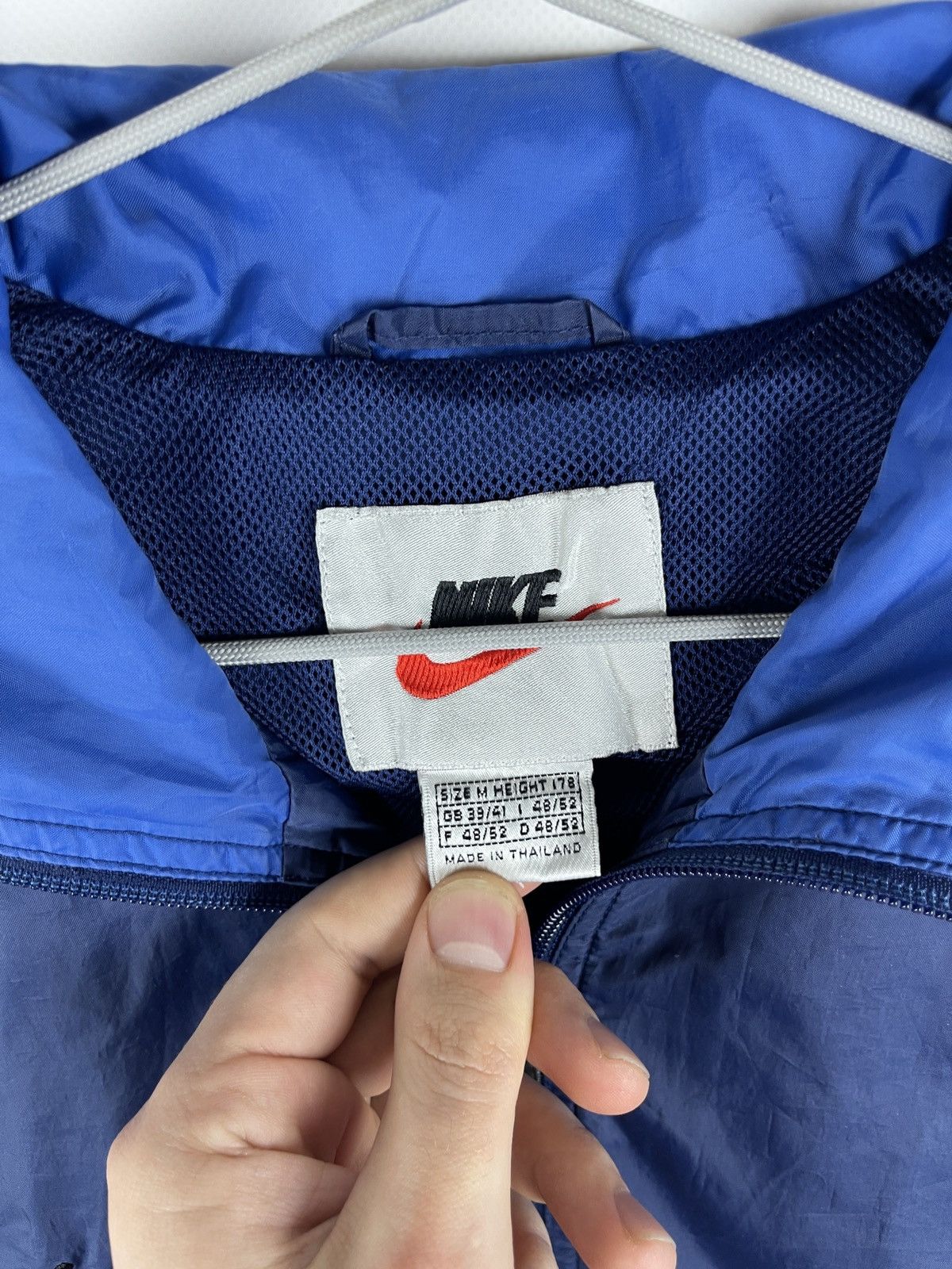 Nike Nike vintage 90s big logo light jacket swoosh Size US M / EU 48-50 / 2 - 9 Thumbnail