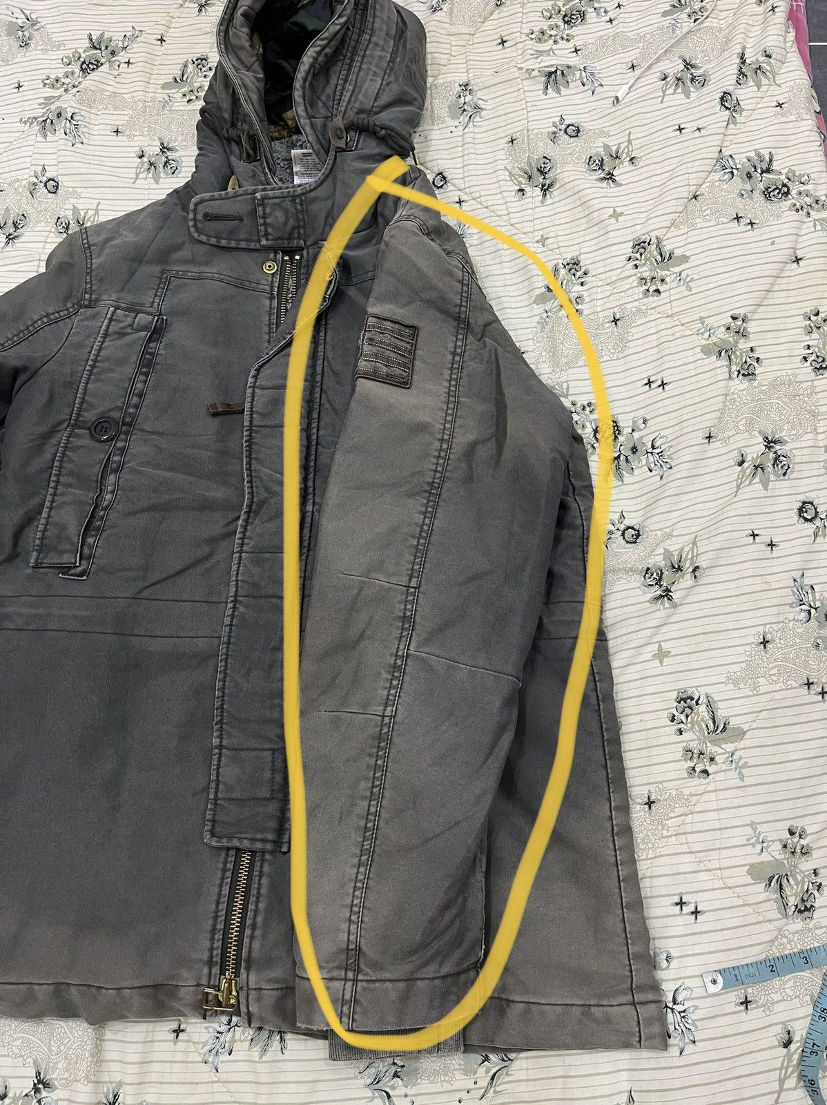 True Religion W. VINTAGE TRUE RELIGION DISTRESSED HOODIE JACKET Size US M / EU 48-50 / 2 - 13 Thumbnail