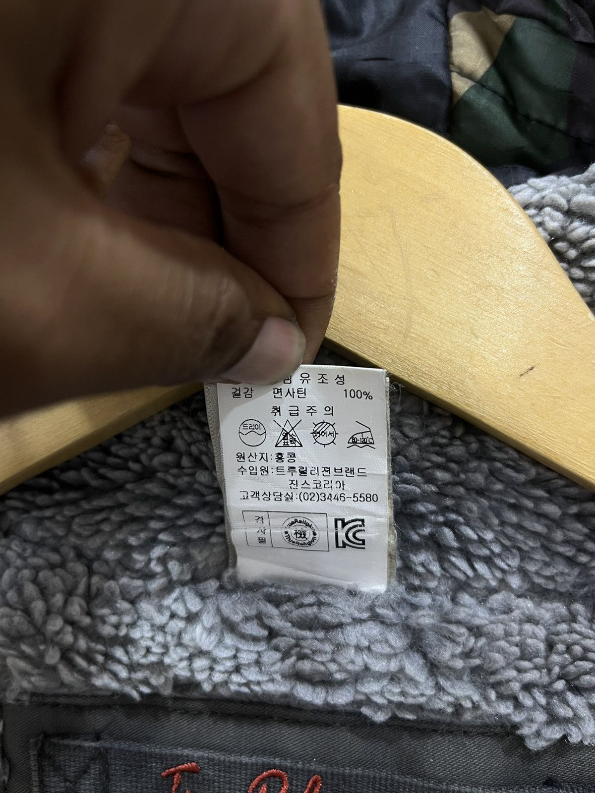 True Religion W. VINTAGE TRUE RELIGION DISTRESSED HOODIE JACKET Size US M / EU 48-50 / 2 - 11 Thumbnail