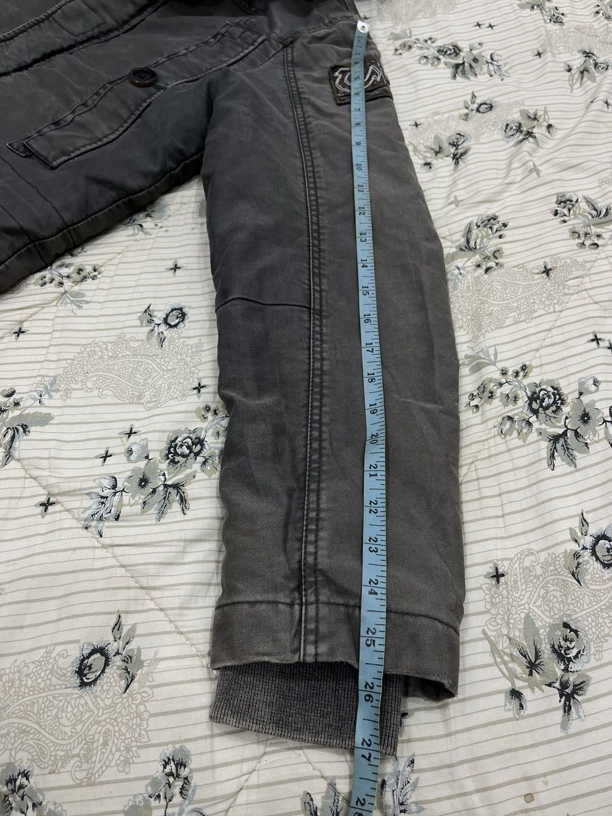 True Religion W. VINTAGE TRUE RELIGION DISTRESSED HOODIE JACKET Size US M / EU 48-50 / 2 - 22 Thumbnail