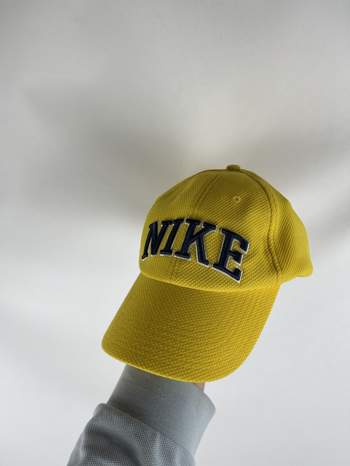 Nike Nike vintage y2k big logo swoosh yellow cap 🧢 SnapBack Size ONE SIZE - 2 Thumbnail