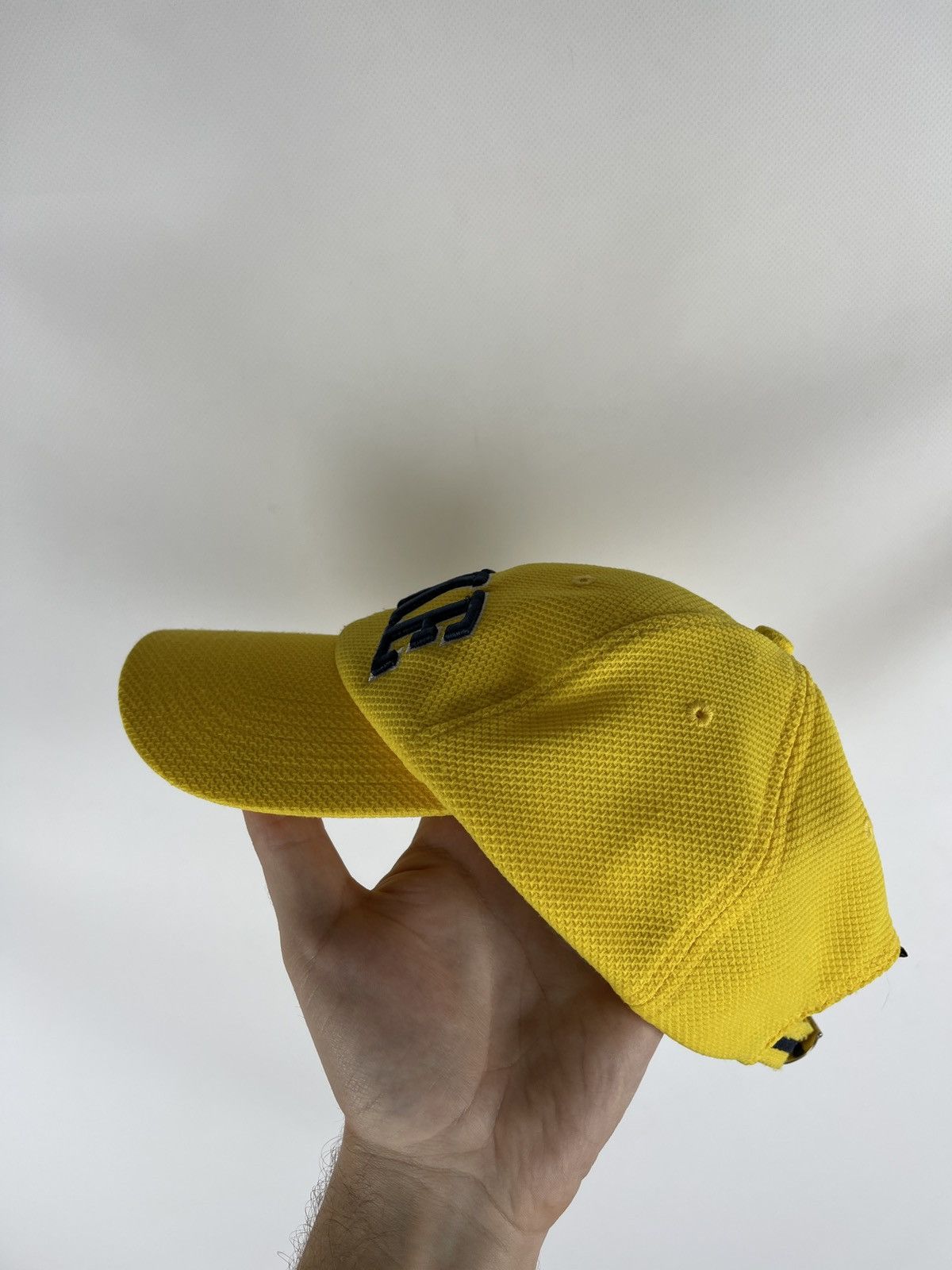 Nike Nike vintage y2k big logo swoosh yellow cap 🧢 SnapBack Size ONE SIZE - 7 Thumbnail