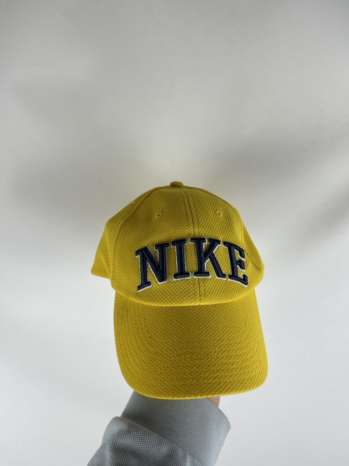 Nike Nike vintage y2k big logo swoosh yellow cap 🧢 SnapBack Size ONE SIZE - 1 Thumbnail