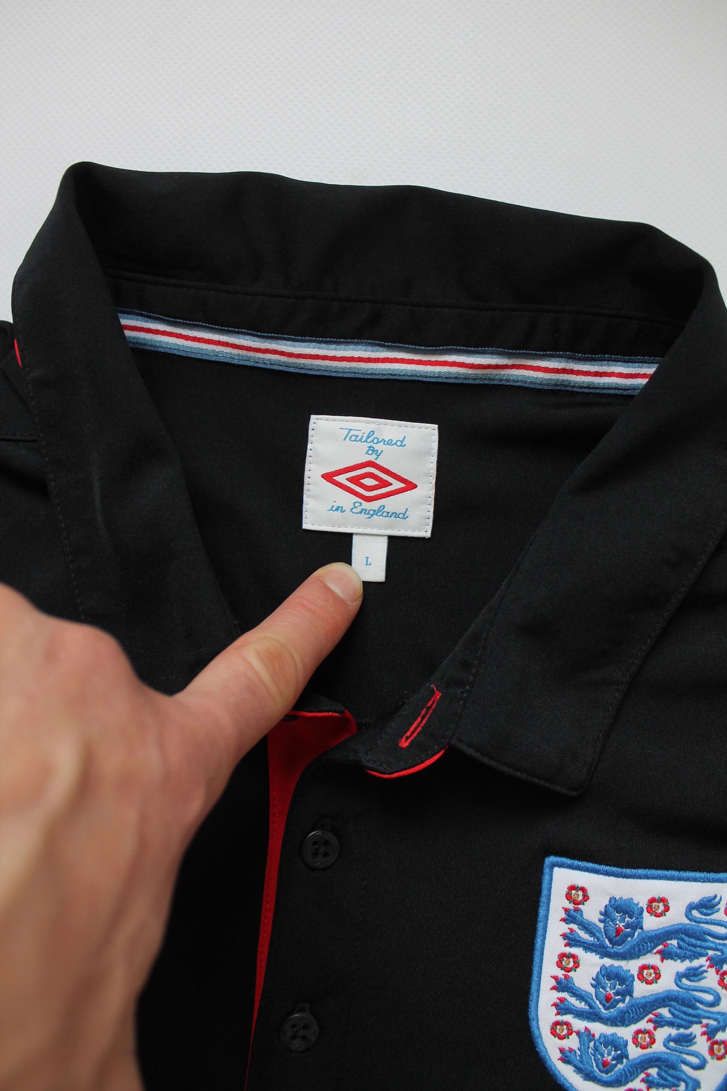 Umbro Umbro Soccer Jersey Vintage Polo Shirt Short Sleeve Size US L / EU 52-54 / 3 - 5 Thumbnail