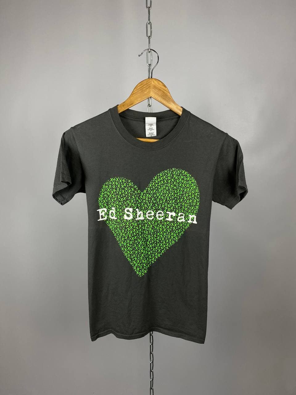 Band Tees Ed Sheeran band tee streetwear T-shirt grey size S Size US S / EU 44-46 / 1 - 1 Thumbnail