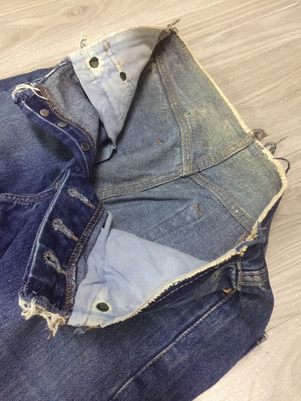 Levi's × Levi's Vintage Clothing Levis 501 Hybrid Artisanal Half Waist Belt-loop Size US 29 - 10 Thumbnail