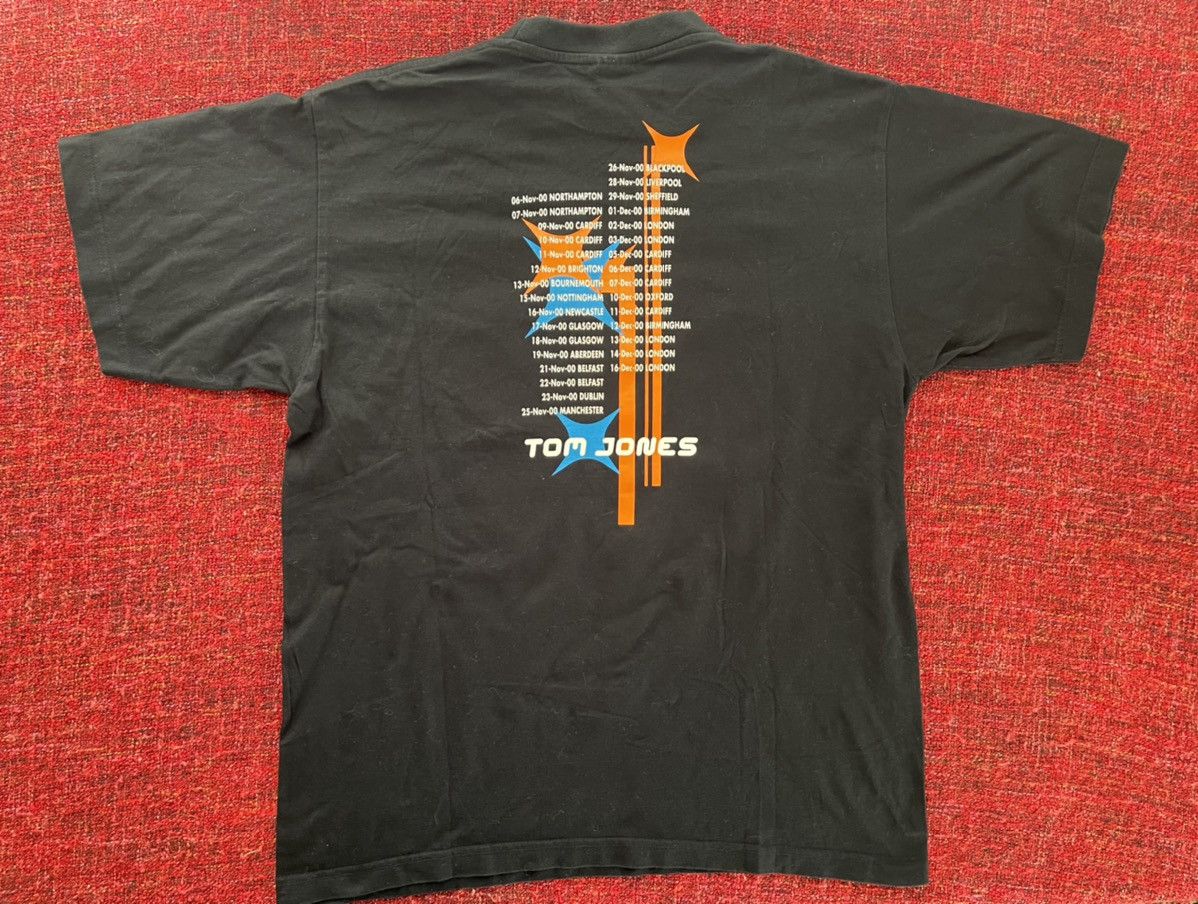Band Tees × Vintage Tom Jones vintage 2000 tour t-shirt Size US L / EU 52-54 / 3 - 4 Thumbnail