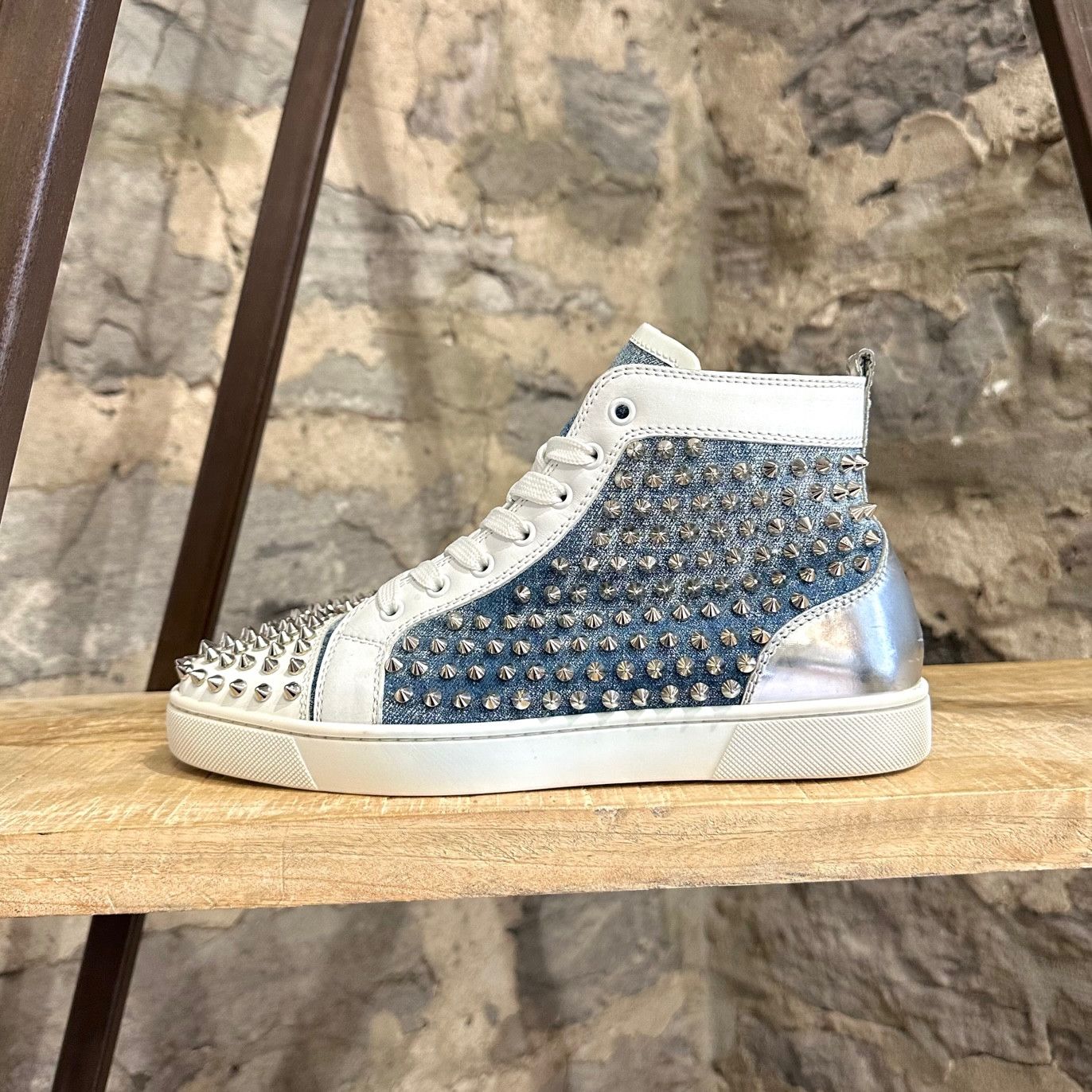 Christian Louboutin Christian Louboutin Washed Blue Denim Louis Spikes Sneakers Size US 8 / EU 41 - 5 Thumbnail