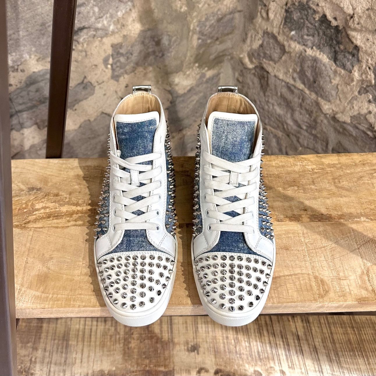 Christian Louboutin Christian Louboutin Washed Blue Denim Louis Spikes Sneakers Size US 8 / EU 41 - 2 Thumbnail