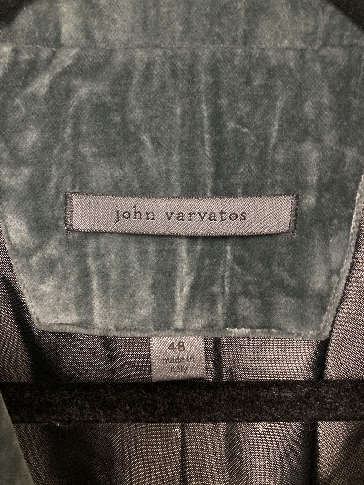 Crushed velvet jacket. 48
