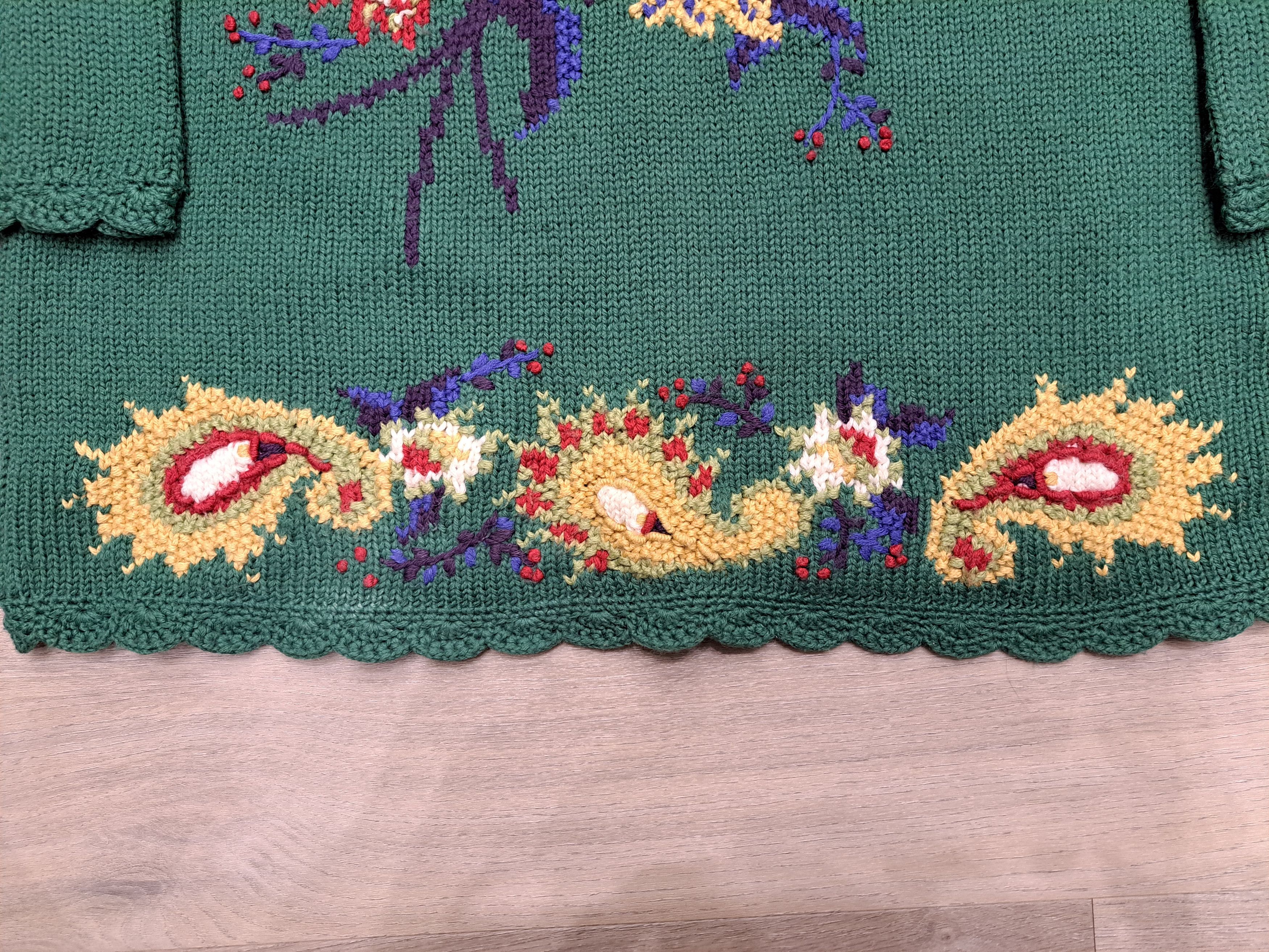 Vintage Grean vintage wool sweater L size, green, flowers, RARE Size L / US 10 / IT 46 - 4 Thumbnail